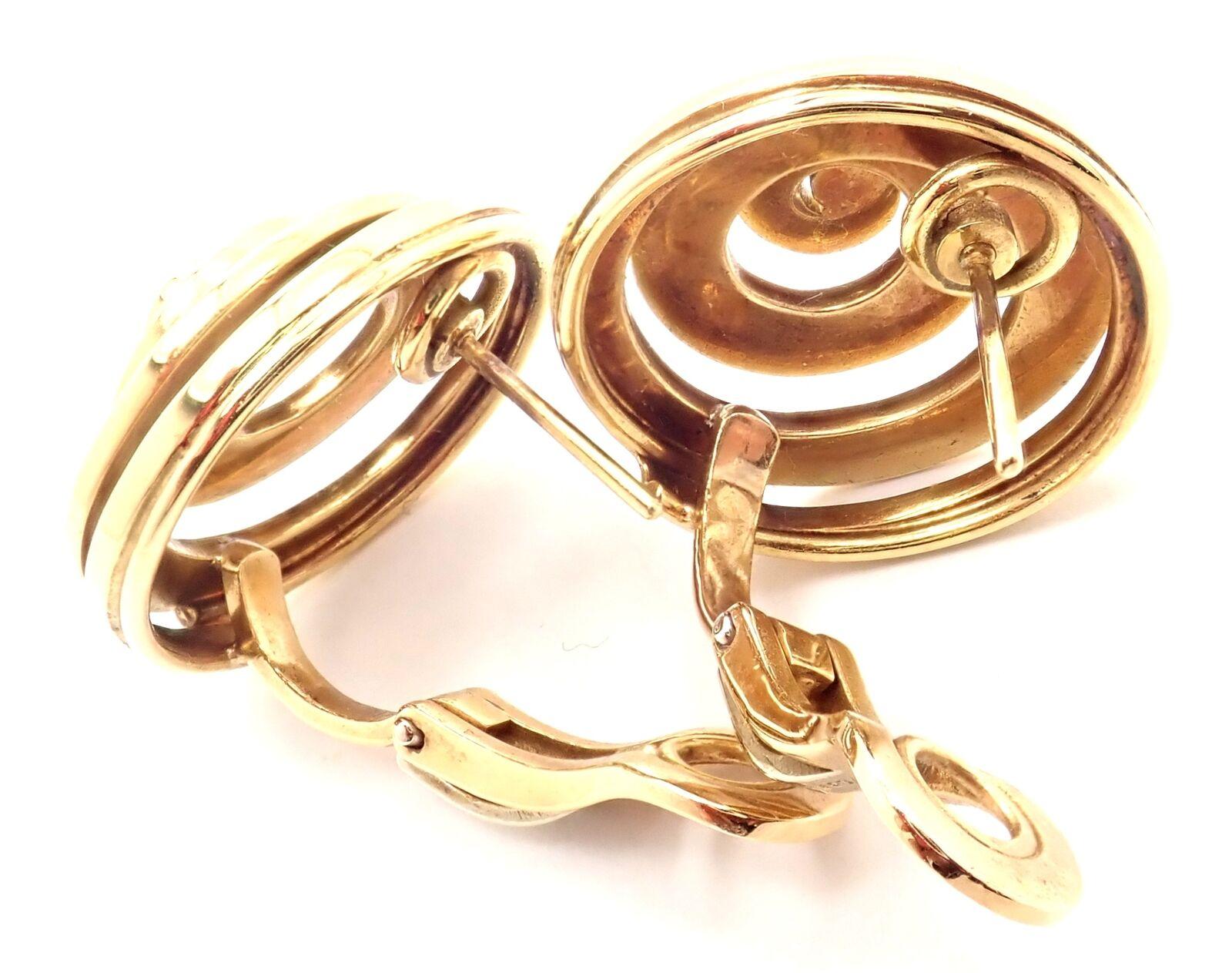 Vintage Bvlgari Bulgari Yellow Gold Swirl Earrings In Excellent Condition For Sale In Holland, PA