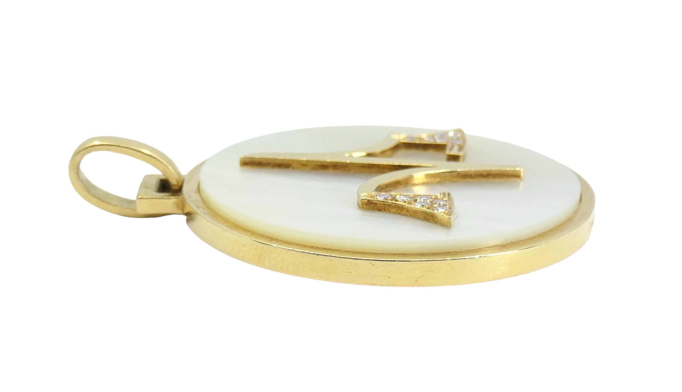 Vintage Bvlgari Libra Zodiac Mother of Pearl Gold Pendant For Sale 2
