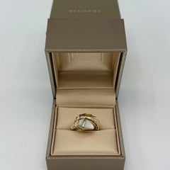 Vintage Bvlgari Madreperla Serpenti Viper Anillo Serpiente Oro Amarillo 18k Mediano
