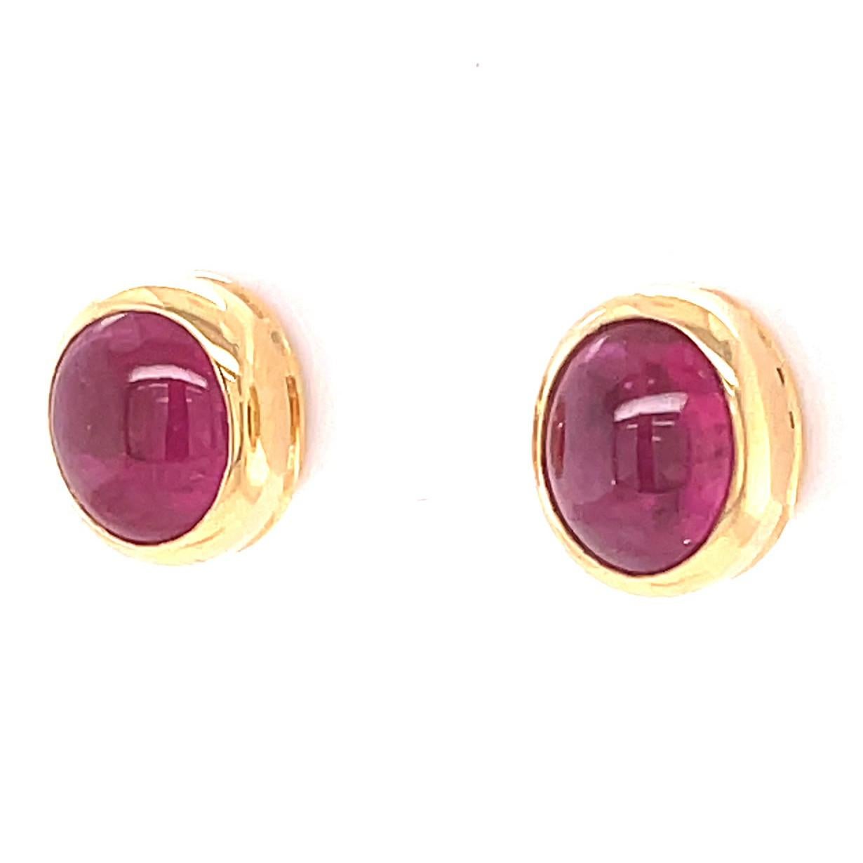Vintage Bvlgari Ruby Gold Stud Earrings In Excellent Condition In Beverly Hills, CA