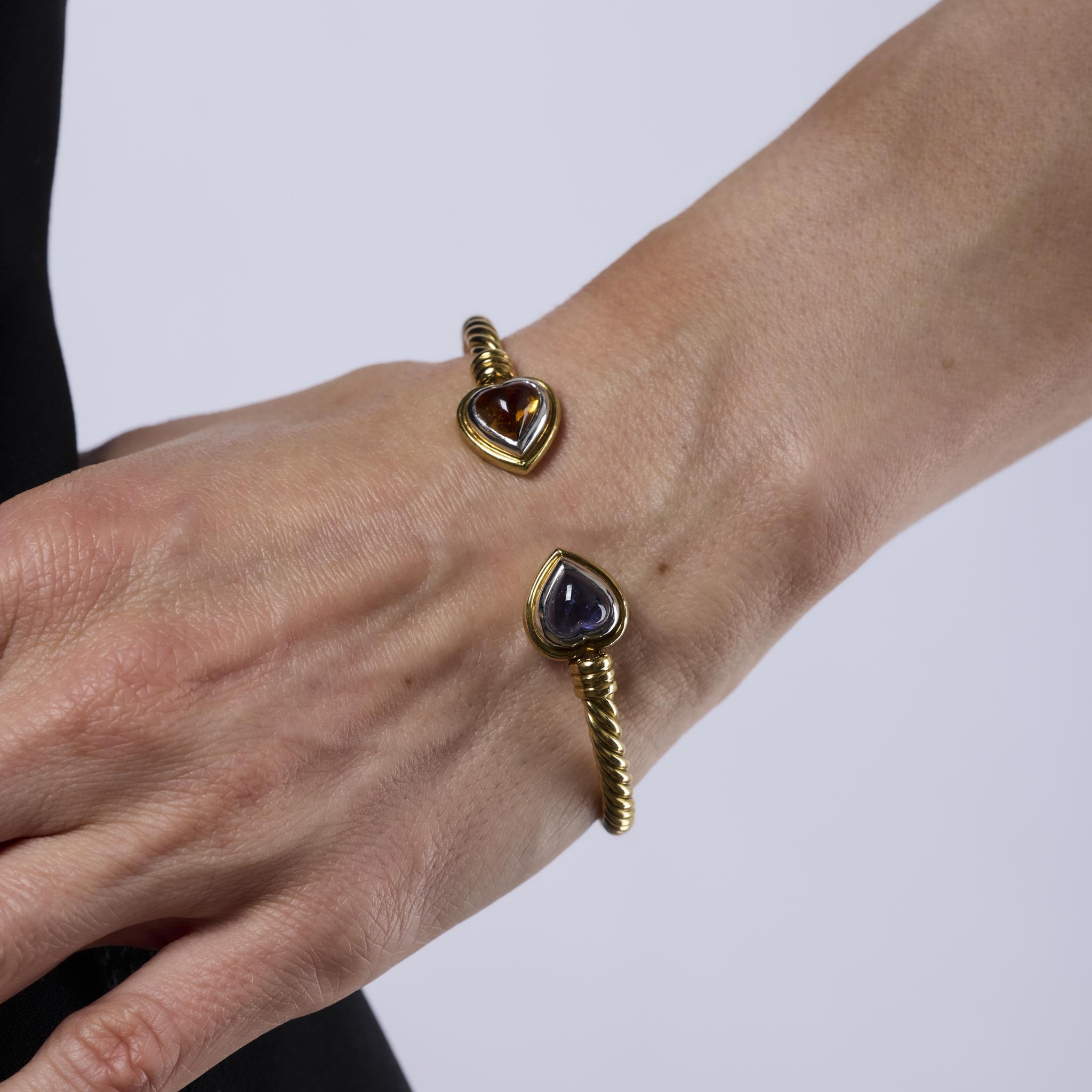 Cabochon Vintage Bvlgari sapphire 18k yellow gold twist bangle