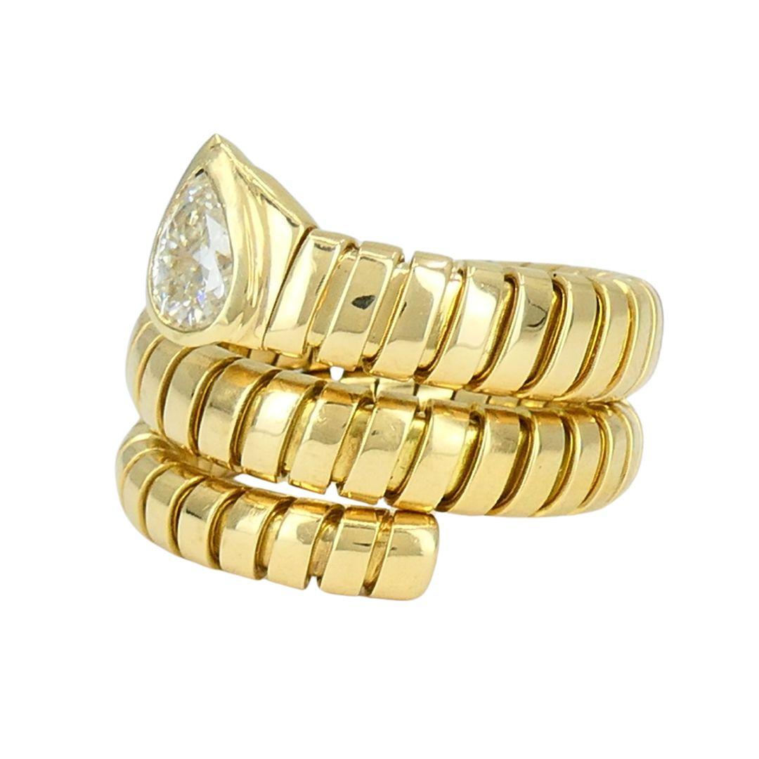 Vintage Bvlgari Serpenti Tubogas 18k Gold Diamond Bulgari Ring In Good Condition In Beverly Hills, CA