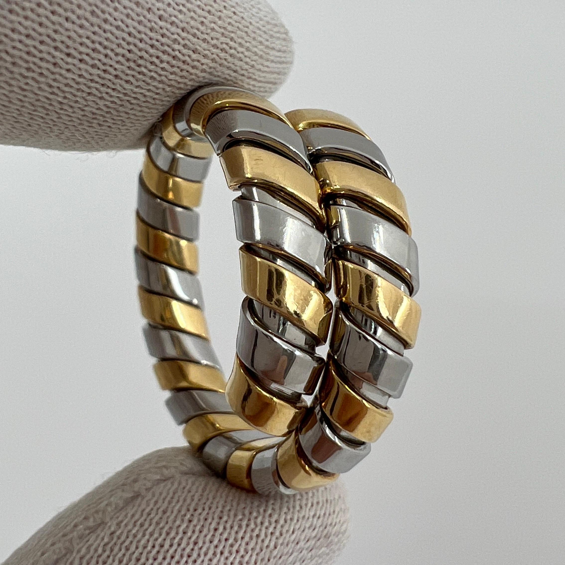 Vintage Bvlgari Tubogas 18 Karat Yellow Gold & Steel Flexi Snake Band Ring In Excellent Condition For Sale In Birmingham, GB