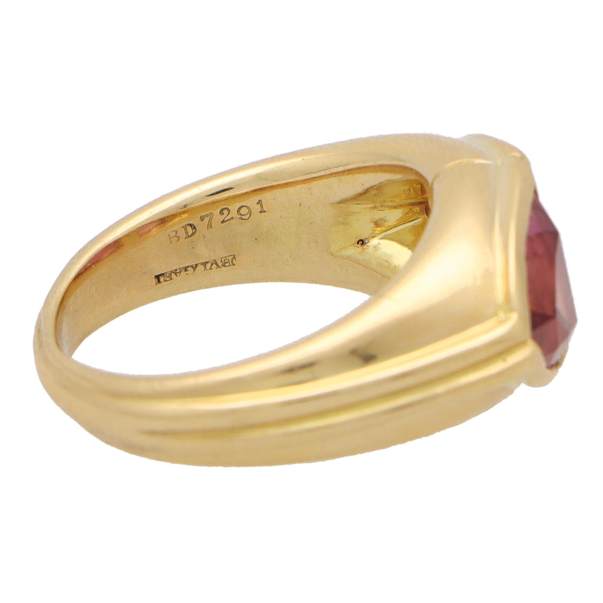 Vintage Bvlgari Two Tone Pink Tourmaline Dress Ring in 18k Yellow Gold In Excellent Condition For Sale In London, GB