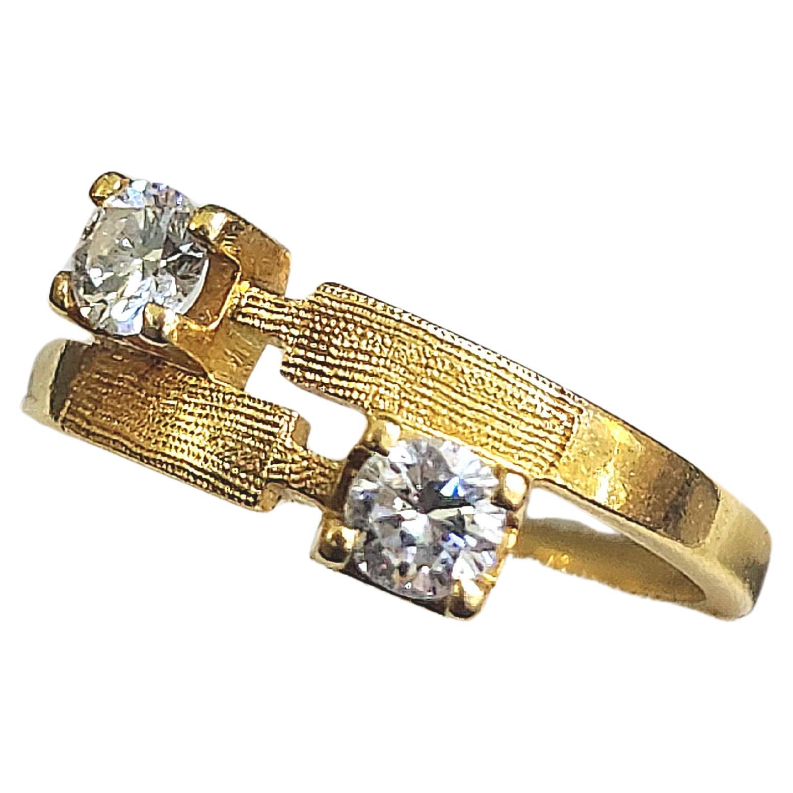 Vintage ByPass Brilliant Cut Diamond Gold Ring For Sale