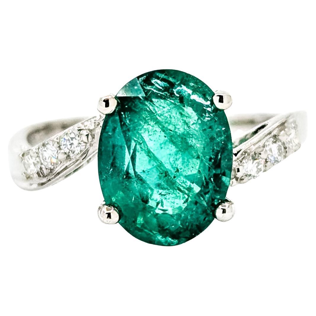 Vintage Bypass Smaragd 
Diamant Ring in 18k im Angebot