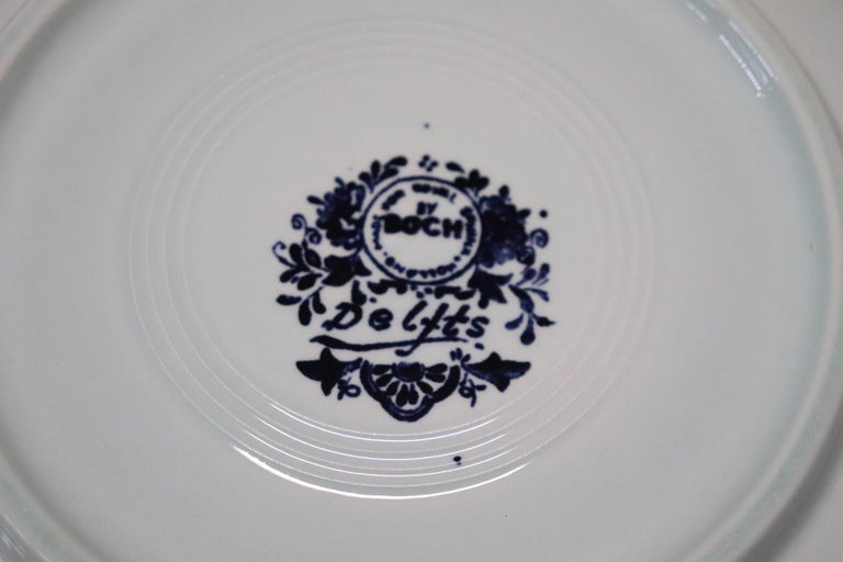 Vintage circa 1950s Large Royal Delft Boch Blue and White Wall Plate In Excellent Condition For Sale In Bosco Marengo, IT