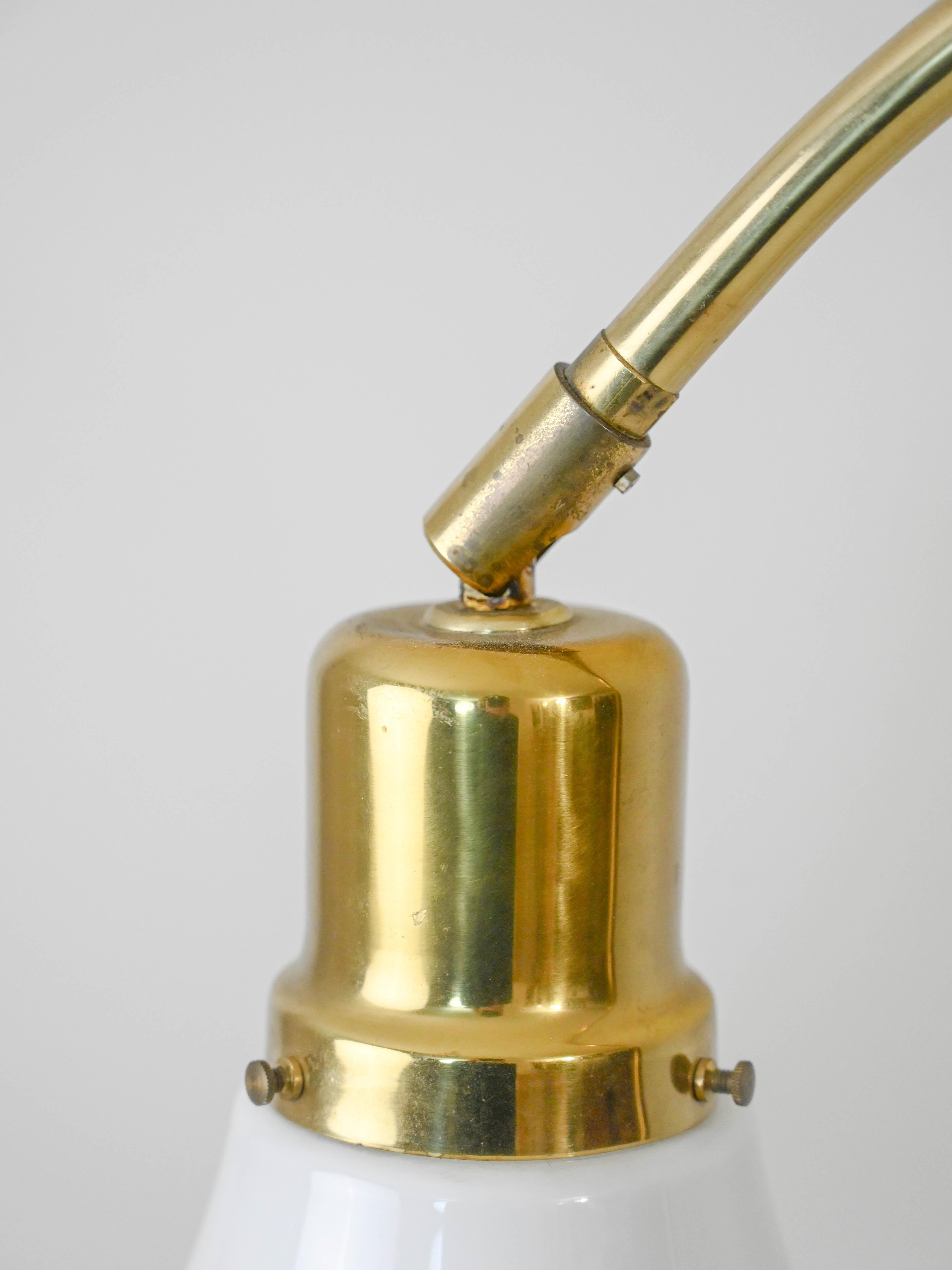 Milieu du XXe siècle Lampe vintage en forme de C en vente