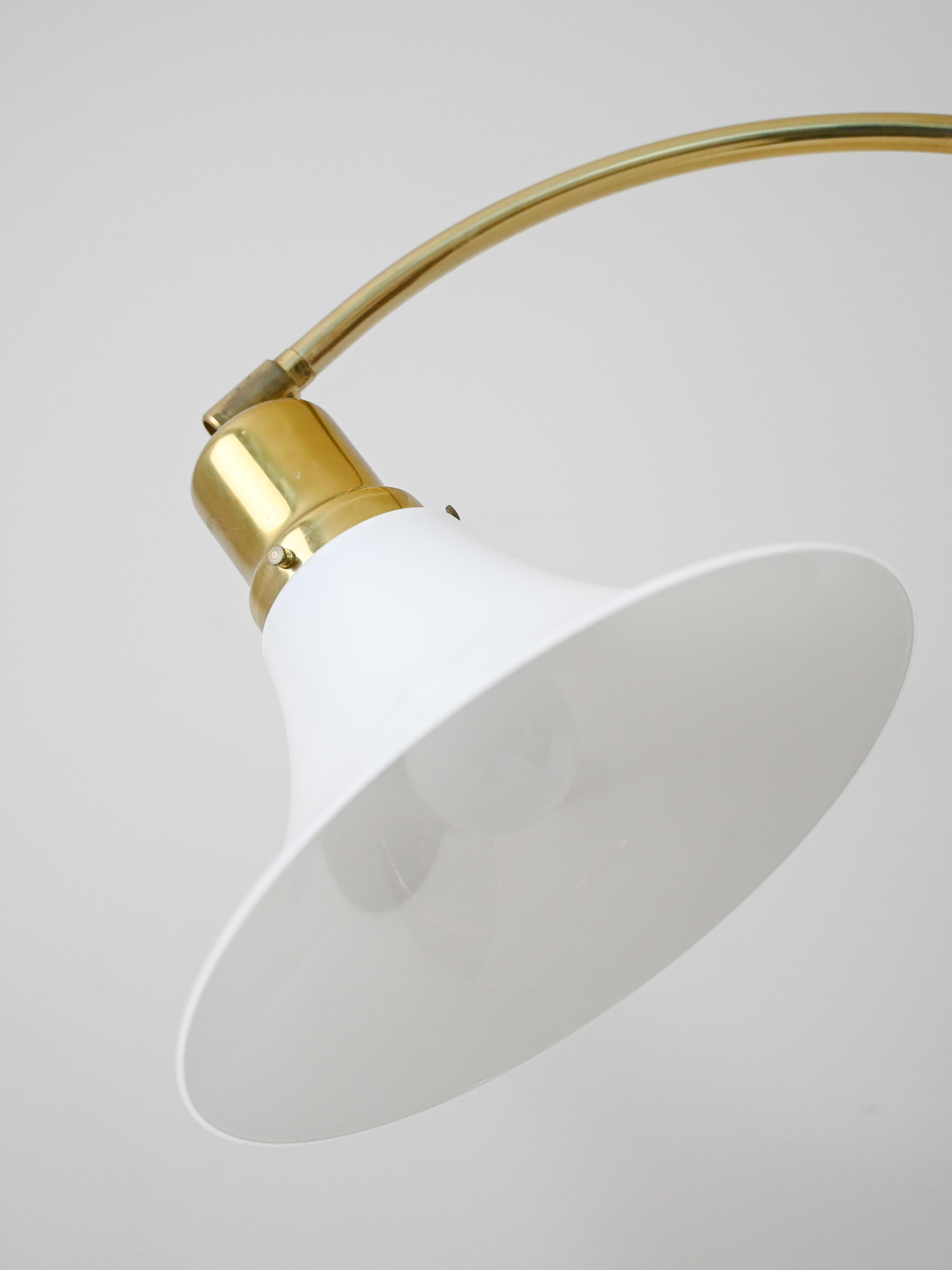 C-förmige Vintage-Lampe im Angebot 2
