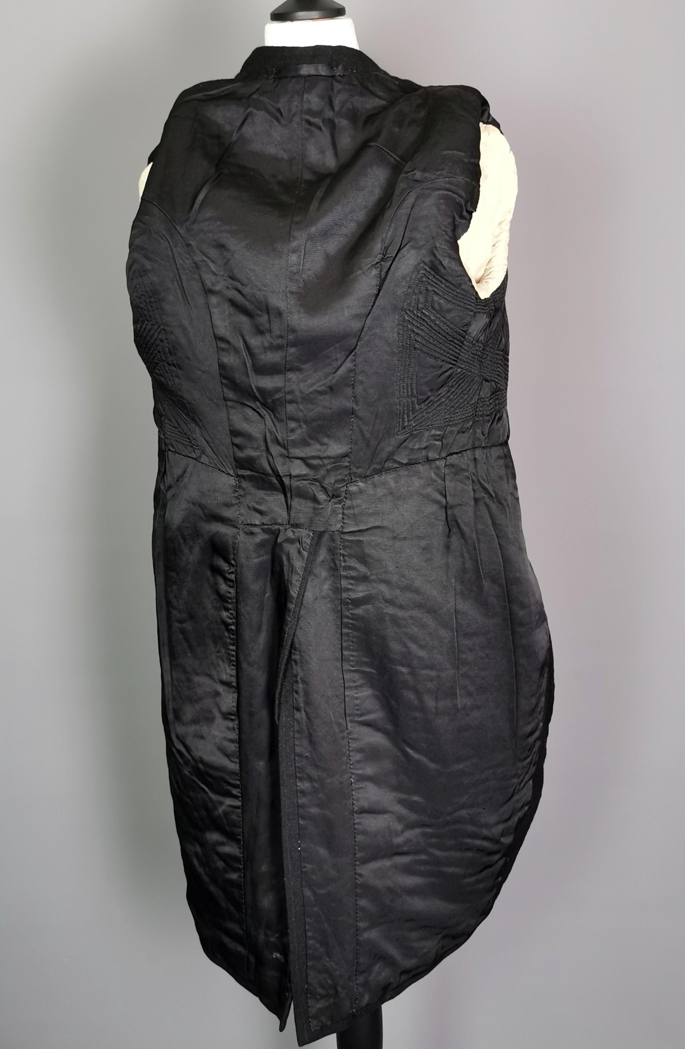 Vintage c1940s Mens Black wool tailcoat  6