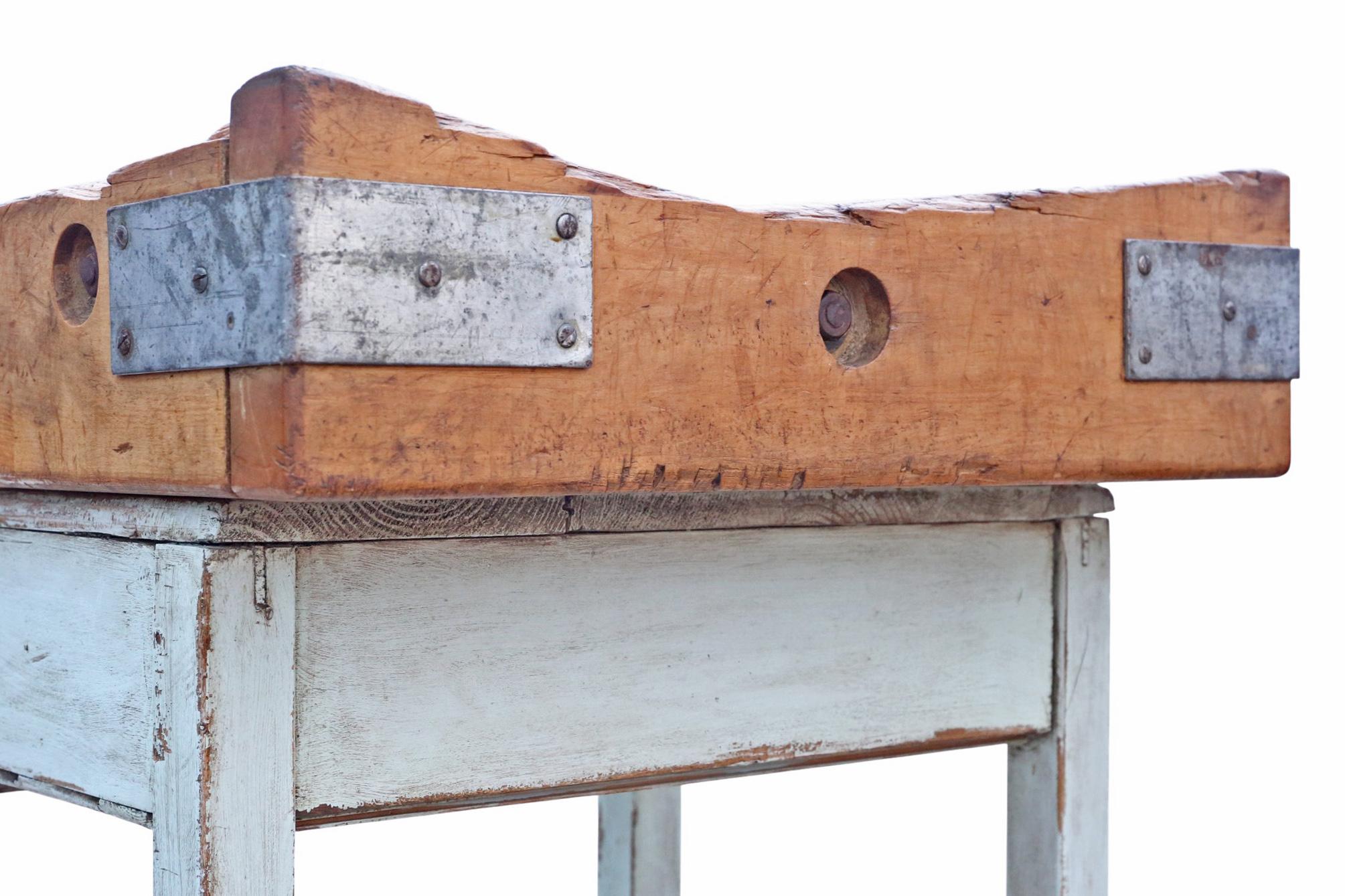 Vintage c.1950 Butcher's Block on Stand - Quality Kitchen Side / Work Table Bon état - En vente à Wisbech, Cambridgeshire