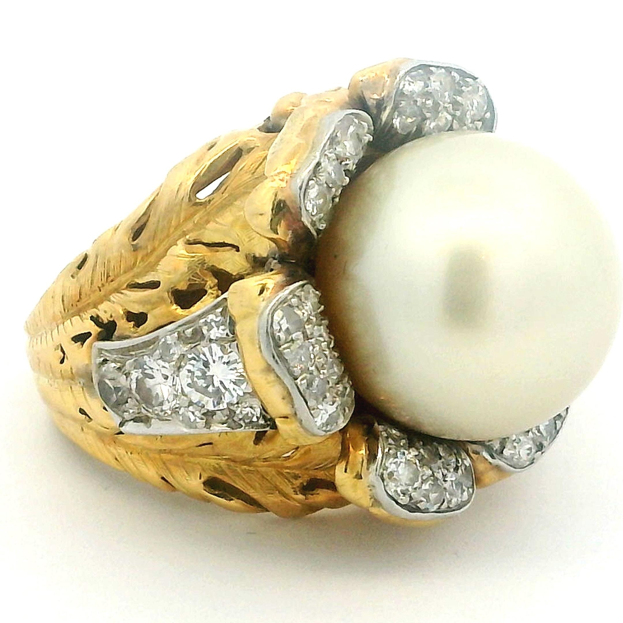 Vintage c.1970 Anello da cocktail con perle dei mari del sud e diamanti in oro 18 carati, 2,20 carati in vendita 10