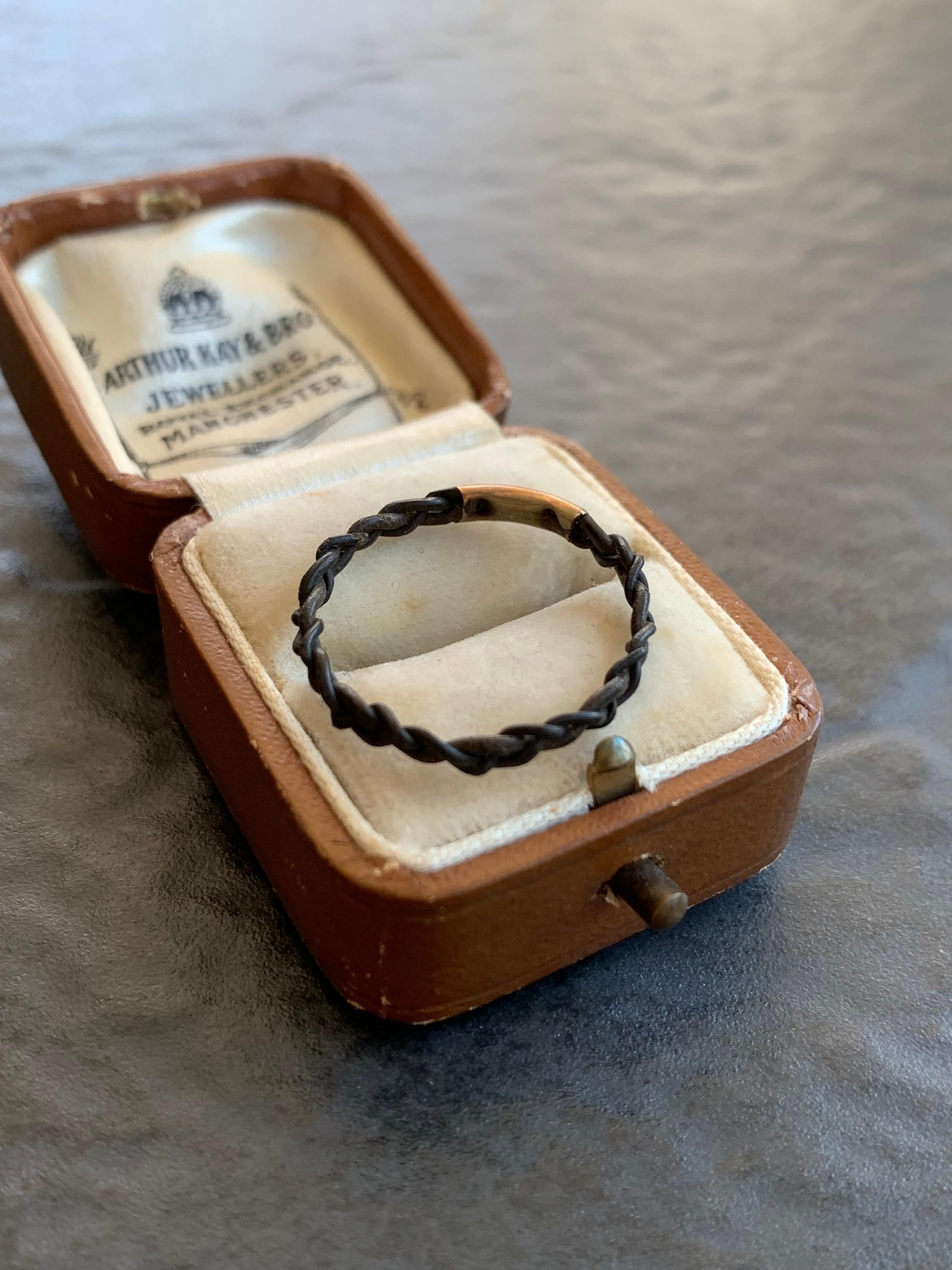 Victorian Vintage C.1970 Gold and Elephant Hair Braided Band Ring 