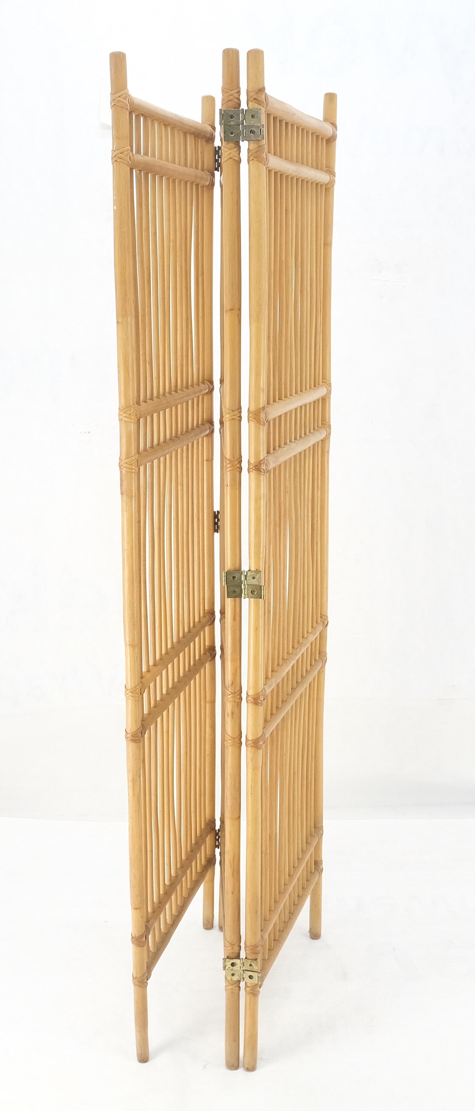 Vintage c1970s Blond Bamboo Rattan tri Fold Screen Room Divider MINT! For Sale 6