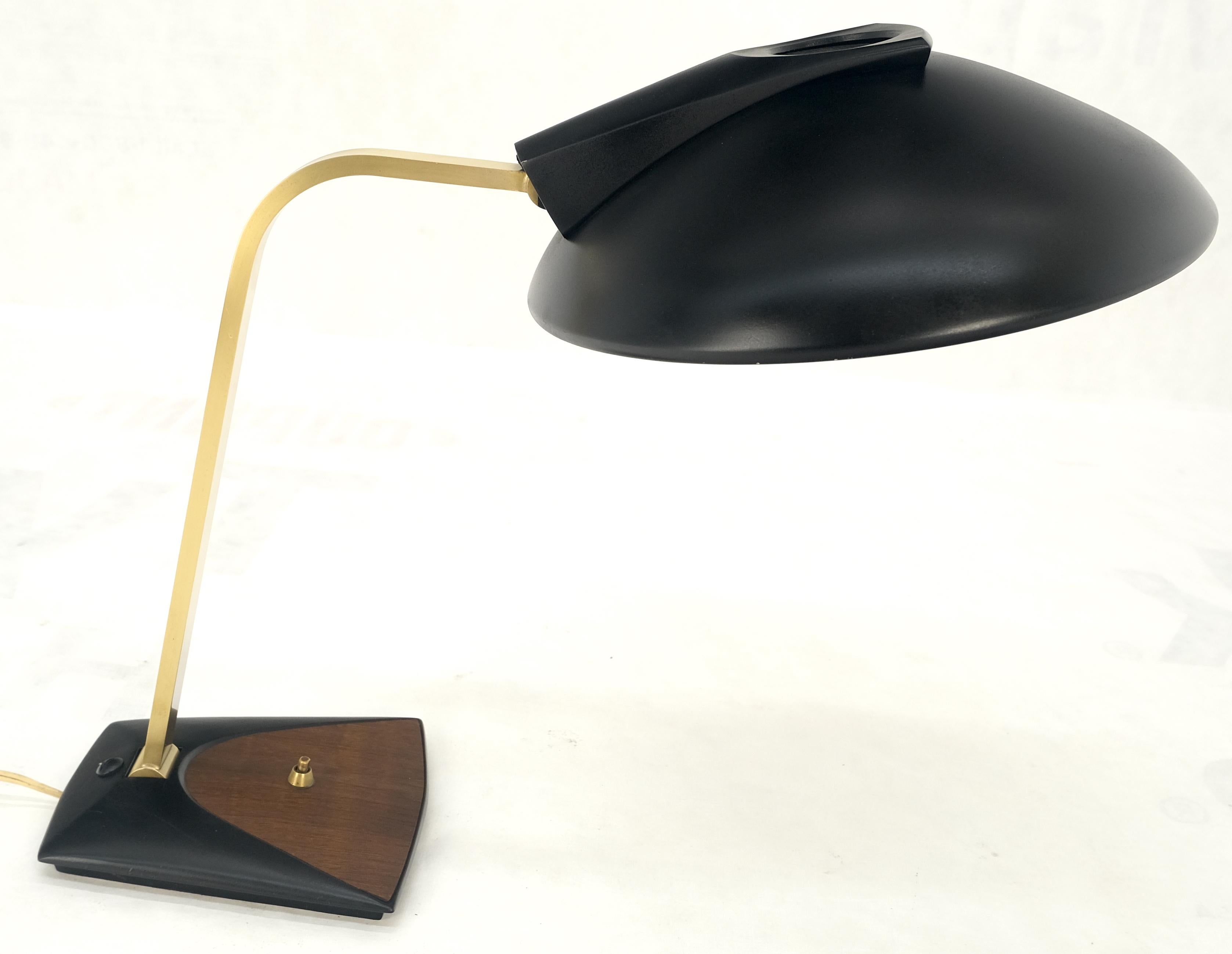 Vintage c1970s Italian Mid Century Modern Adjustable Brass Desk Table Lamp MINT! For Sale 7