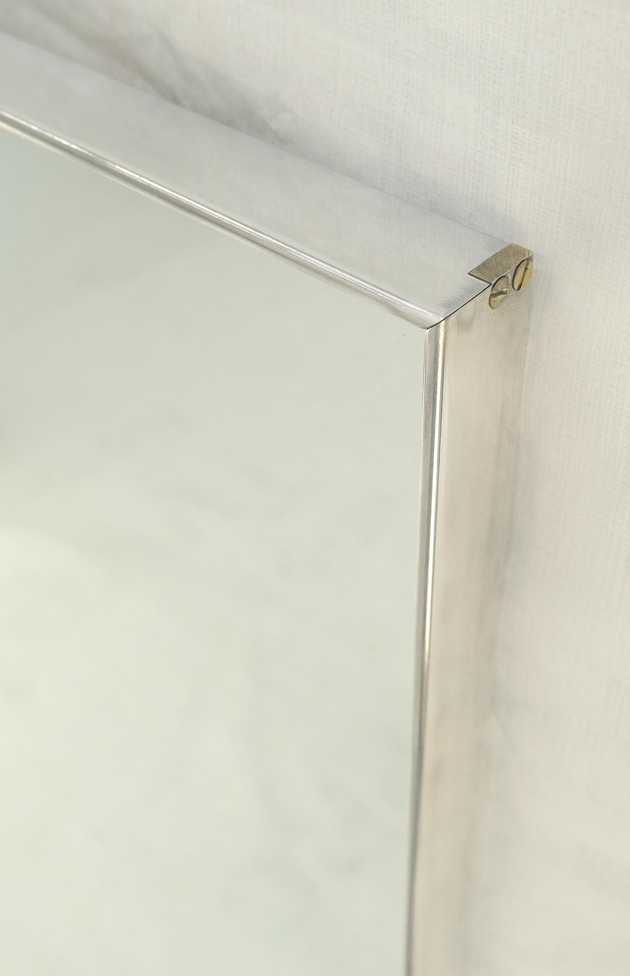 Vintage c1970s Grande specchio da parete in alluminio Machin 33x55