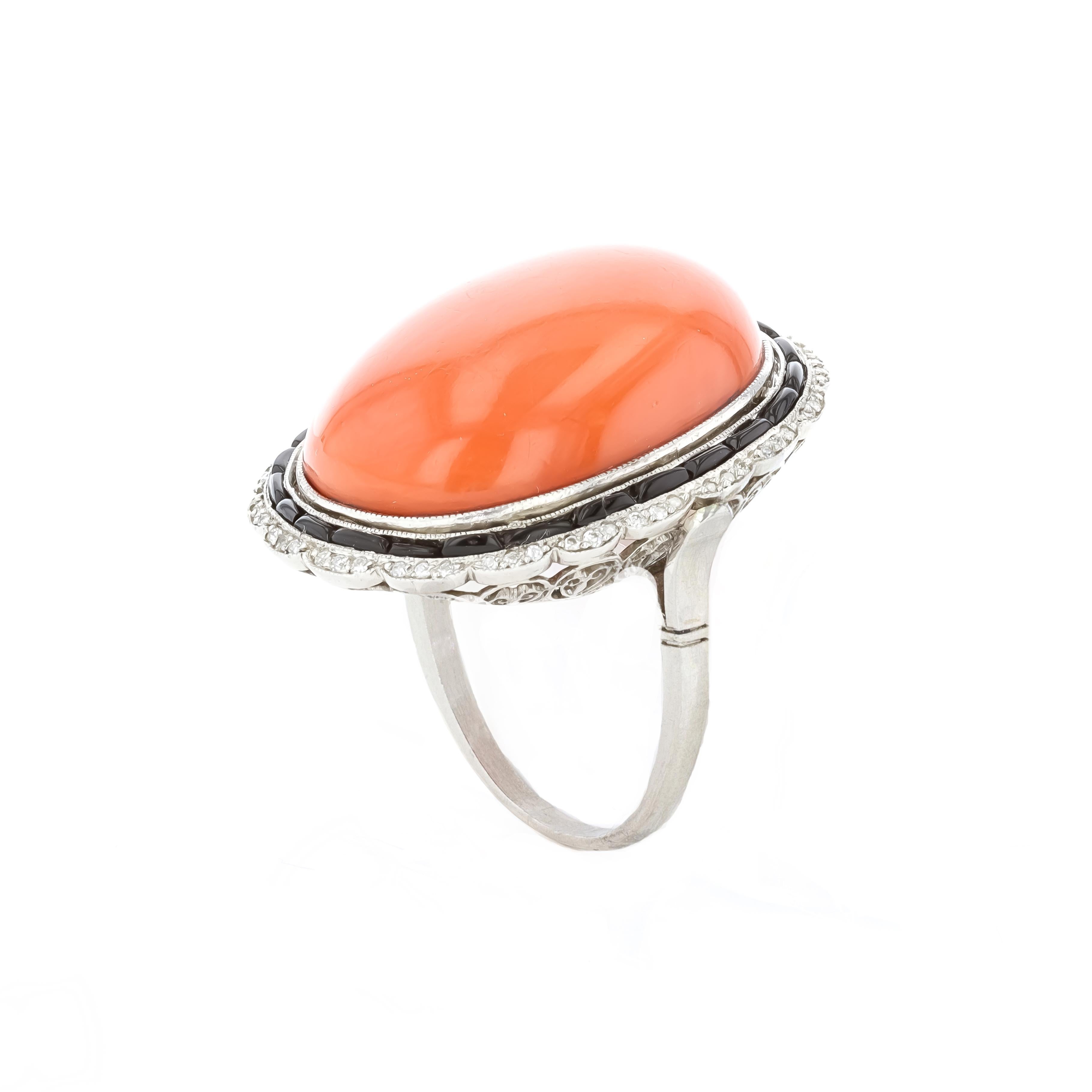 Round Cut Vintage Cabachon Coral and Black Onyx Cocktail Ring