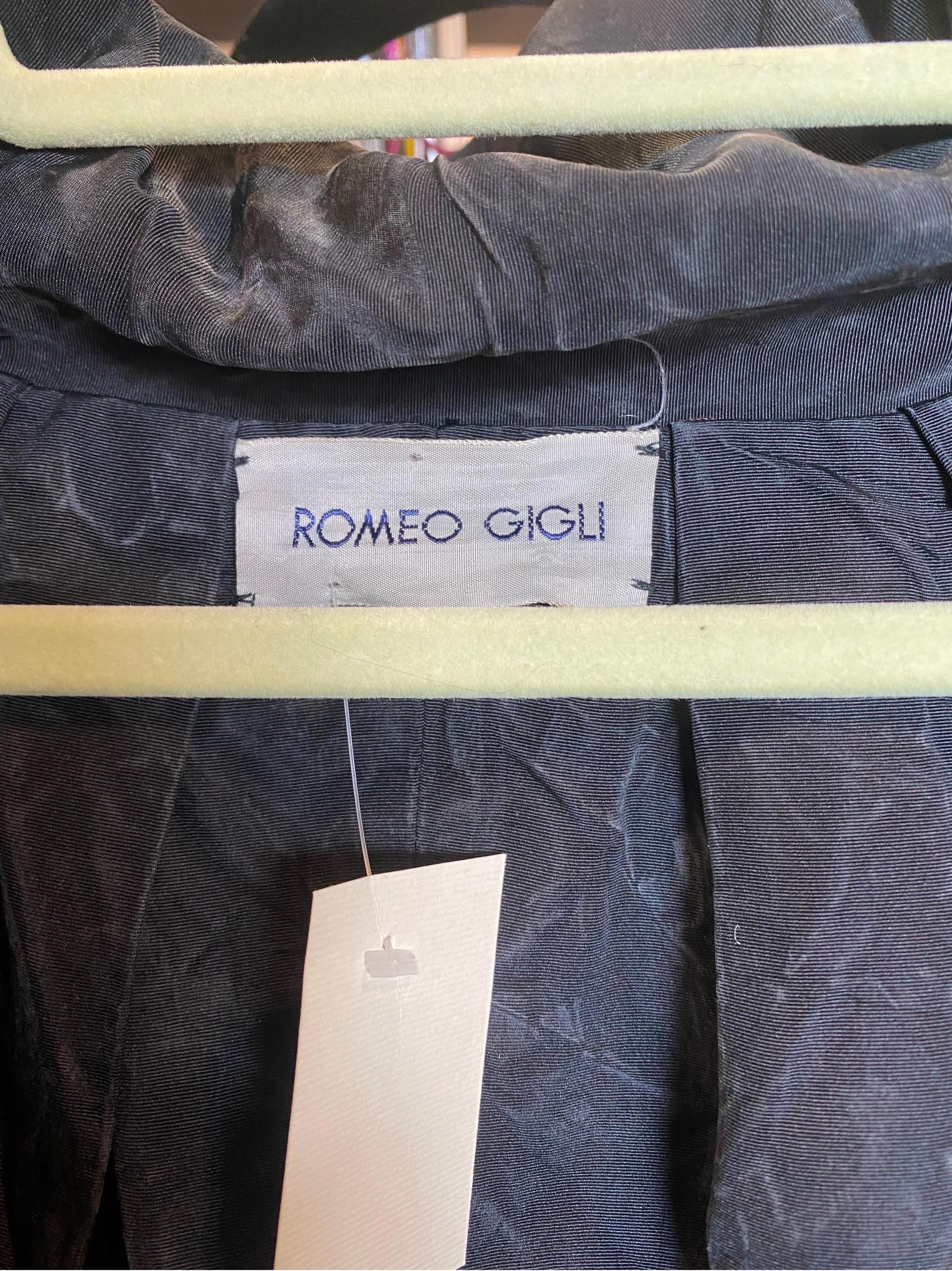 Vintage Caban Romeo Gigli For Sale 2