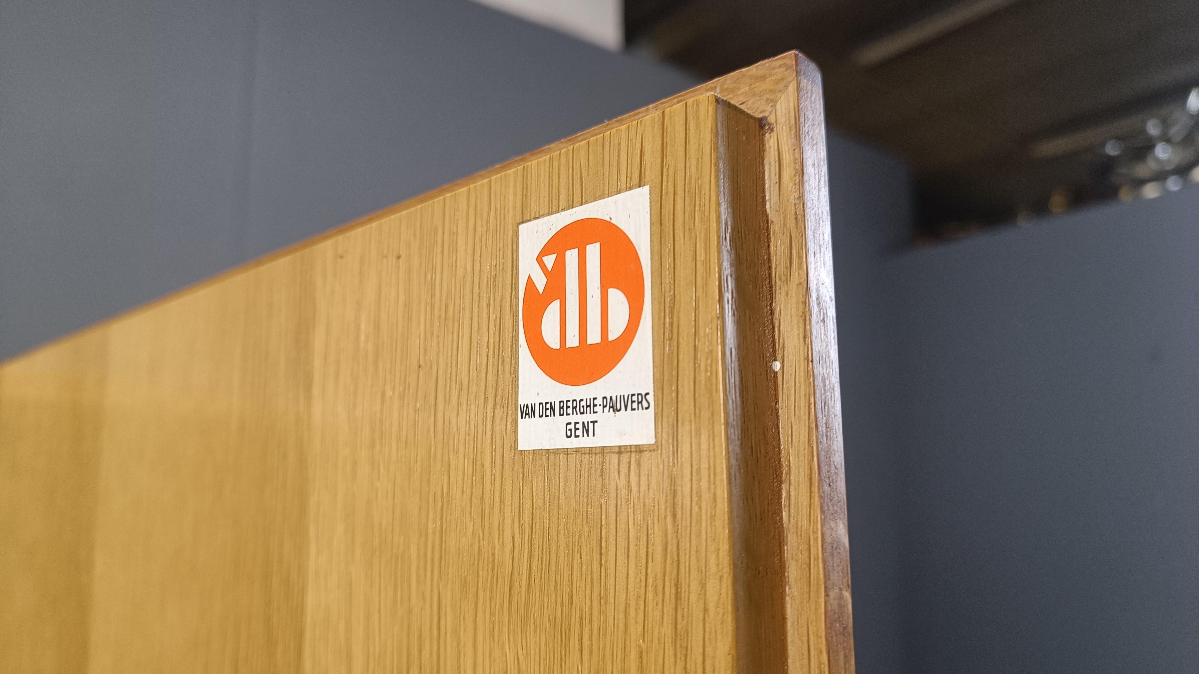 Armoire vintage Jos De Mey pour Vandenberghe Pauvers, années 1960 en vente 4