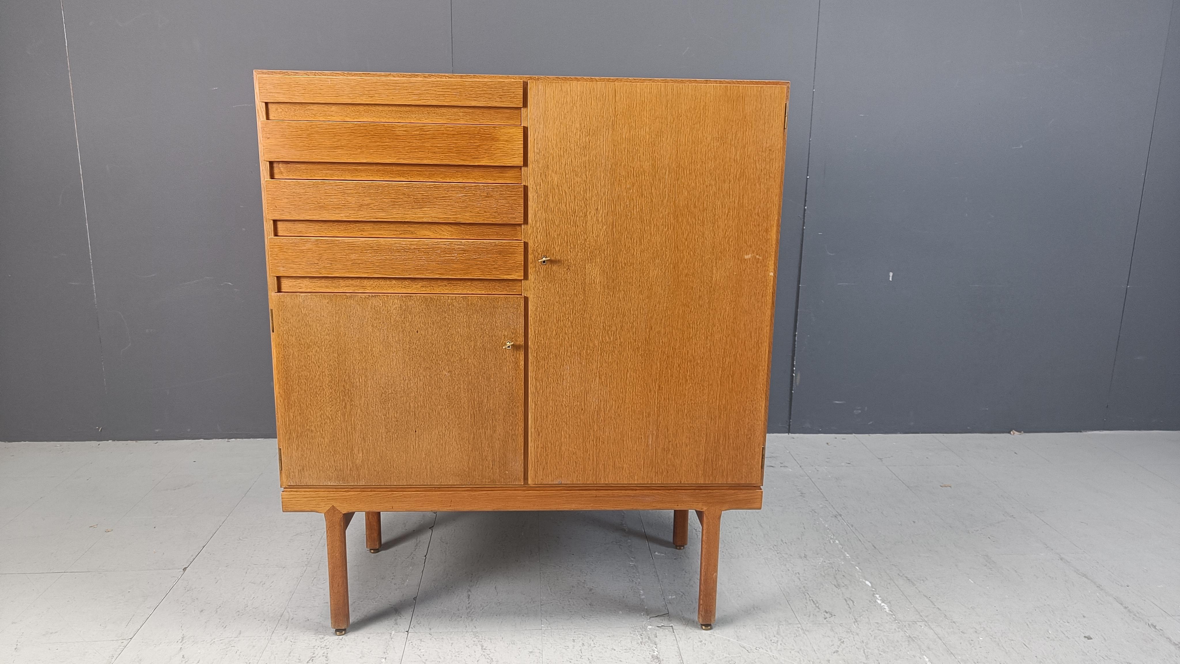 Belge Armoire vintage Jos De Mey pour Vandenberghe Pauvers, années 1960 en vente