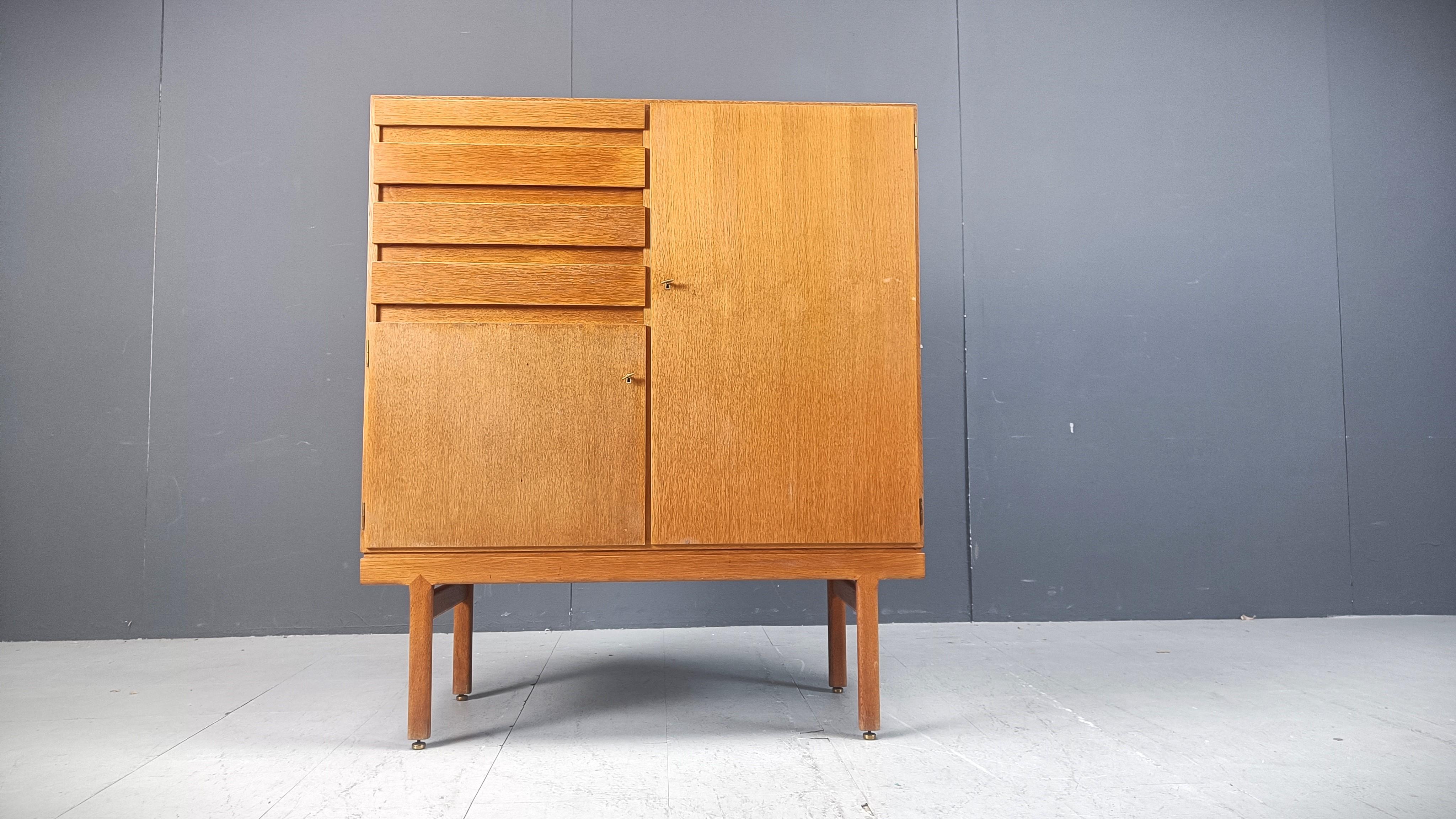 Milieu du XXe siècle Armoire vintage Jos De Mey pour Vandenberghe Pauvers, années 1960 en vente