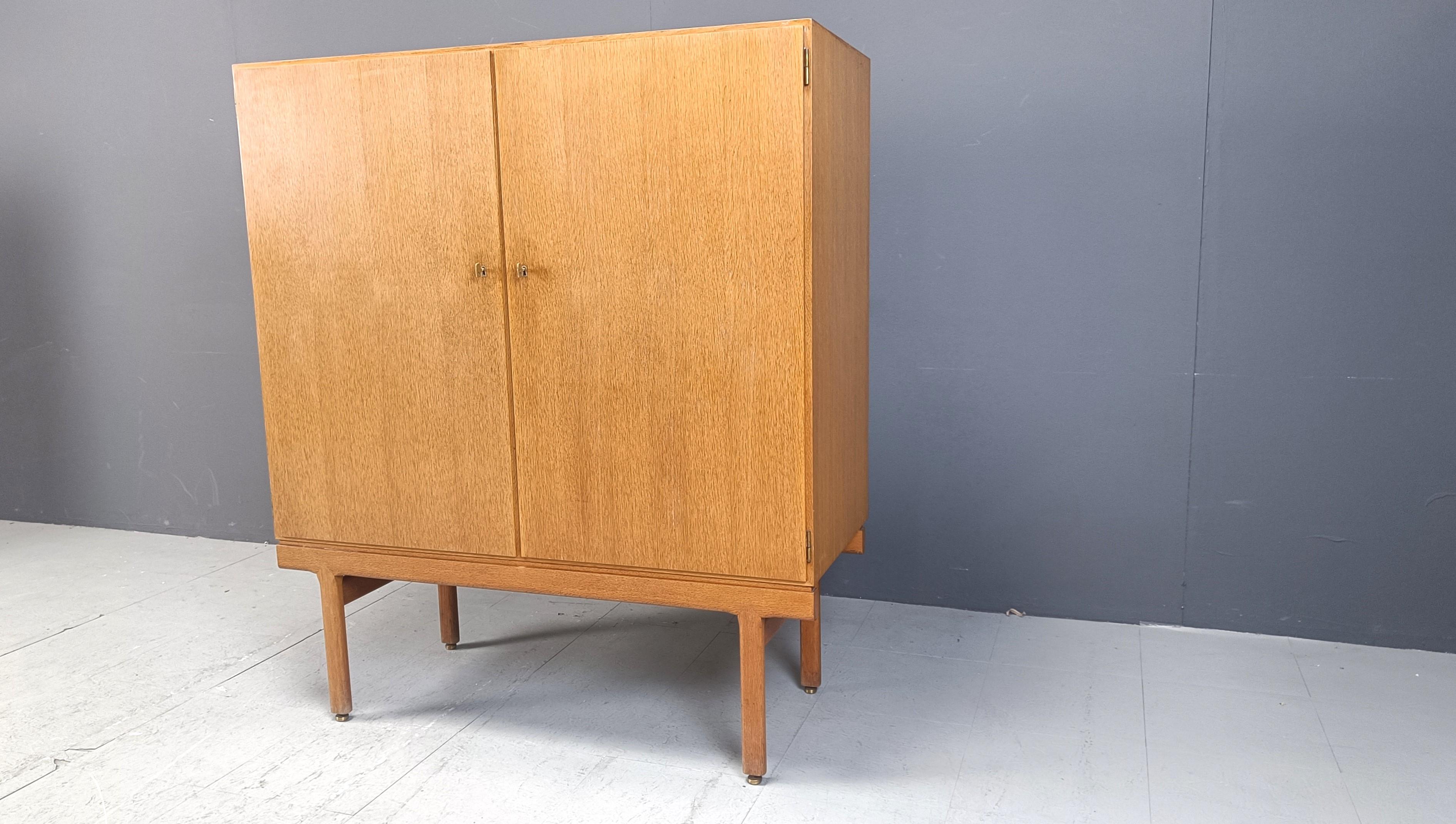Armoire vintage Jos De Mey pour Vandenberghe Pauvers, années 1960 en vente 1