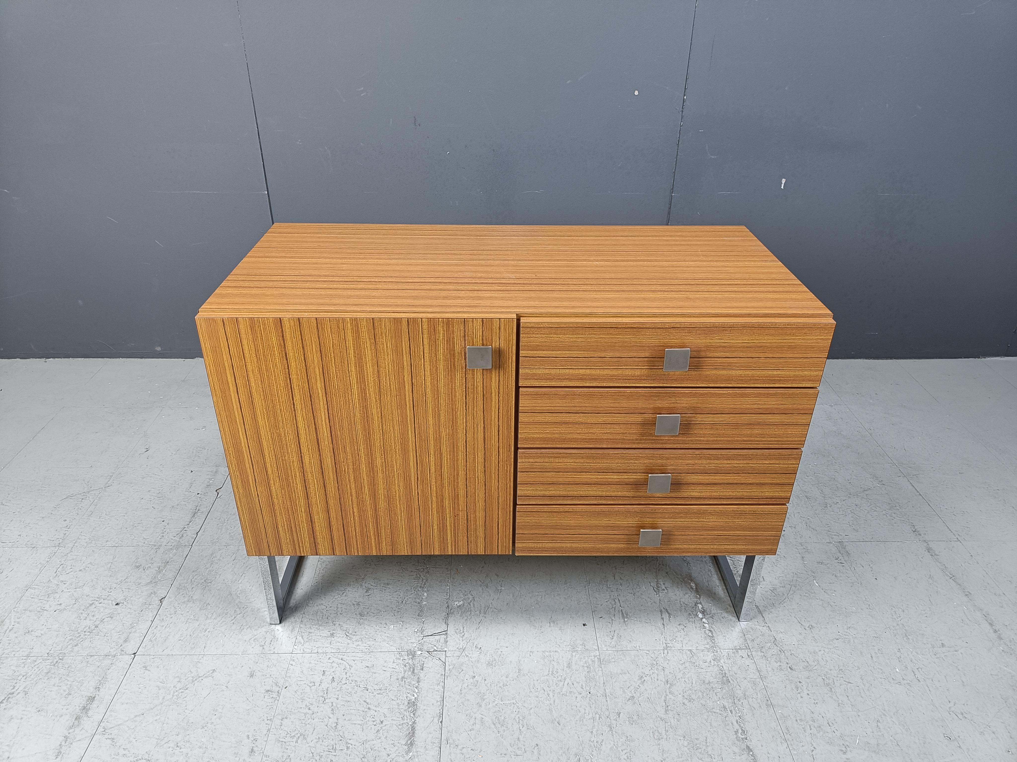 Vintage cabinet by Meurop, 1960s For Sale 1