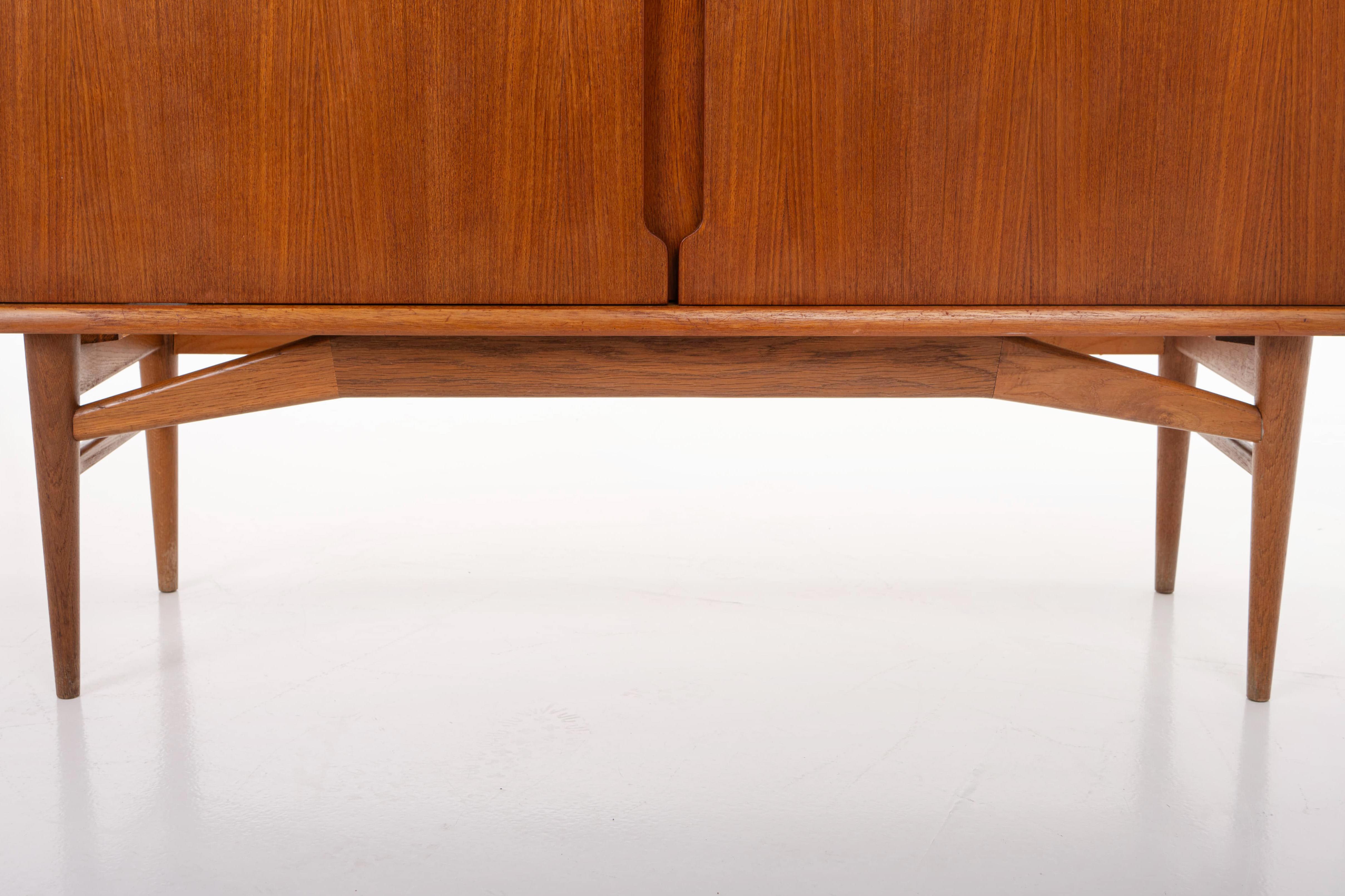 Armoire vintage en teck 5