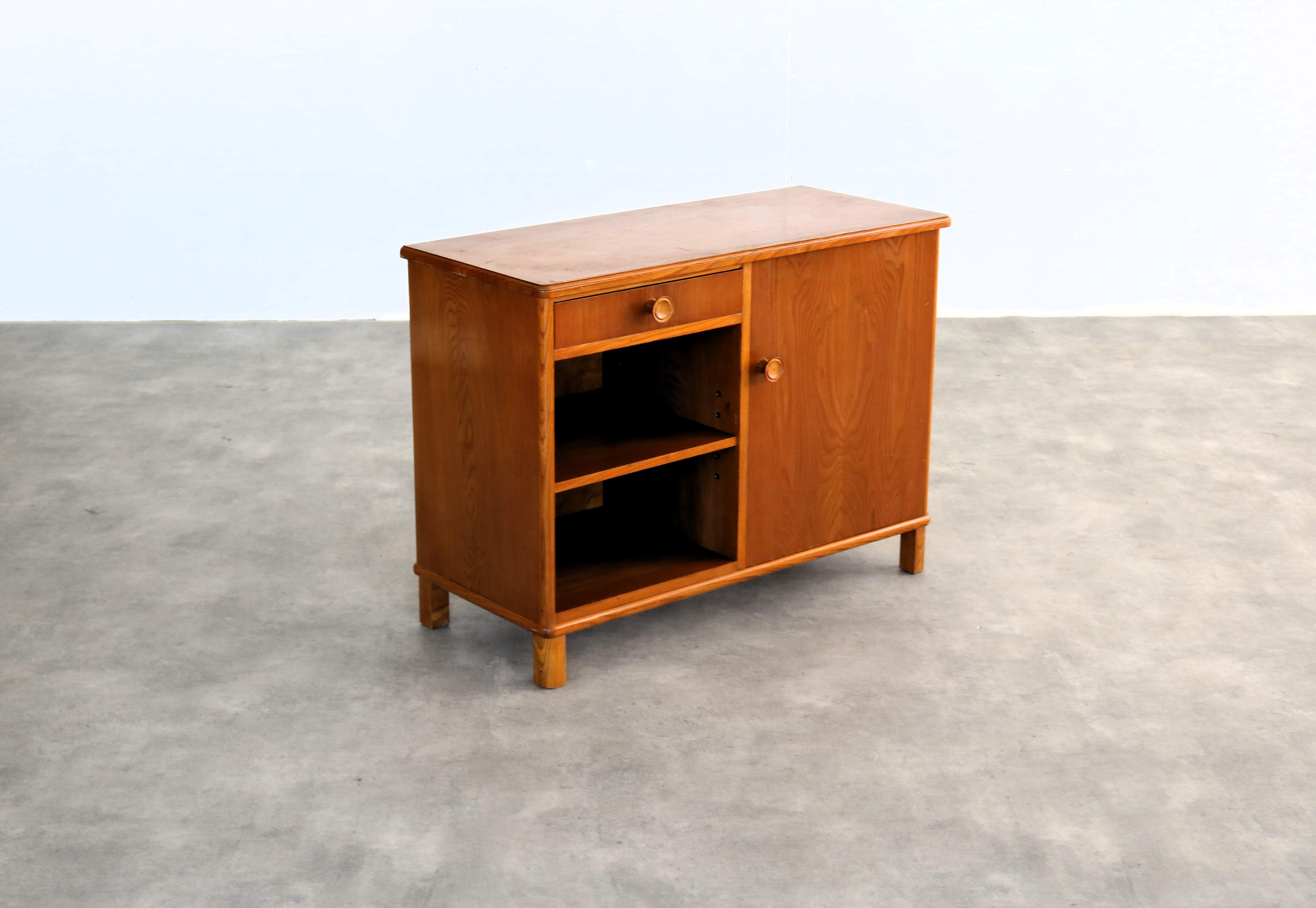 alter Schrank  Anrichte  1960s  Schwedisch im Zustand „Gut“ im Angebot in Lemmer, NL