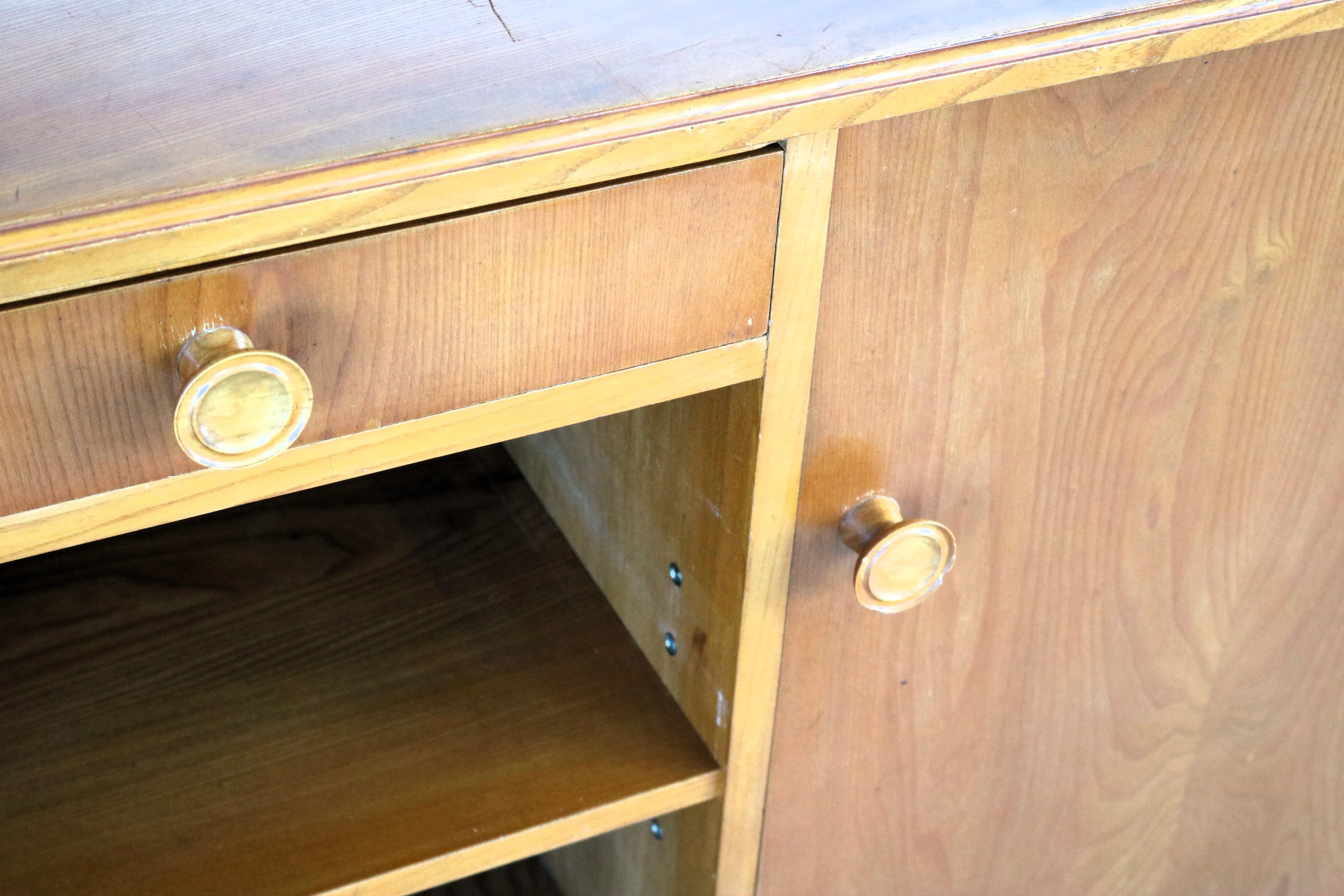 alter Schrank  Anrichte  1960s  Schwedisch im Angebot 1