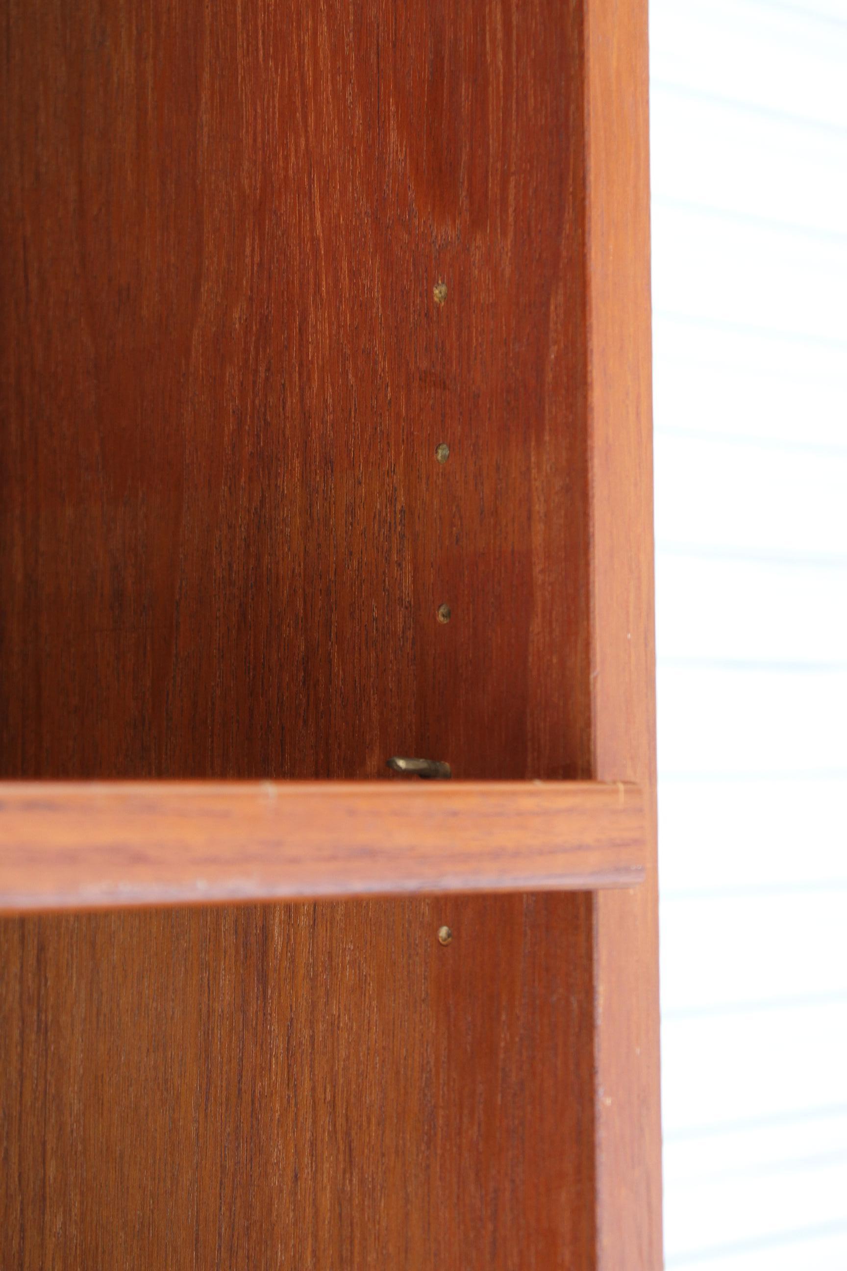 Poul Hundevard Danish Modern Teak 4 Drawer Drop Front Secretary w/ Bookshelf For Sale 3