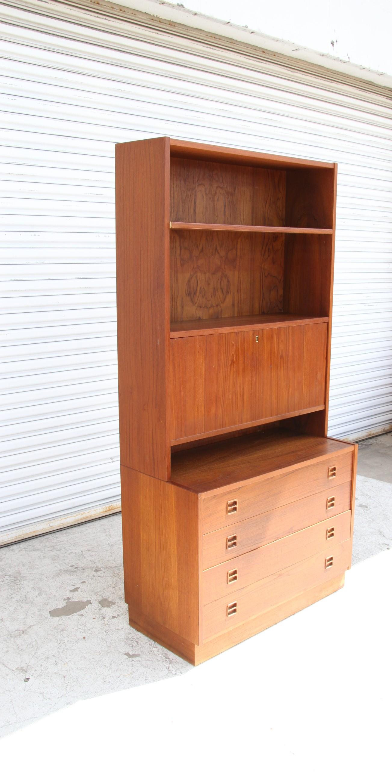 Scandinavian Modern Poul Hundevard Danish Modern Teak 4 Drawer Drop Front Secretary w/ Bookshelf For Sale