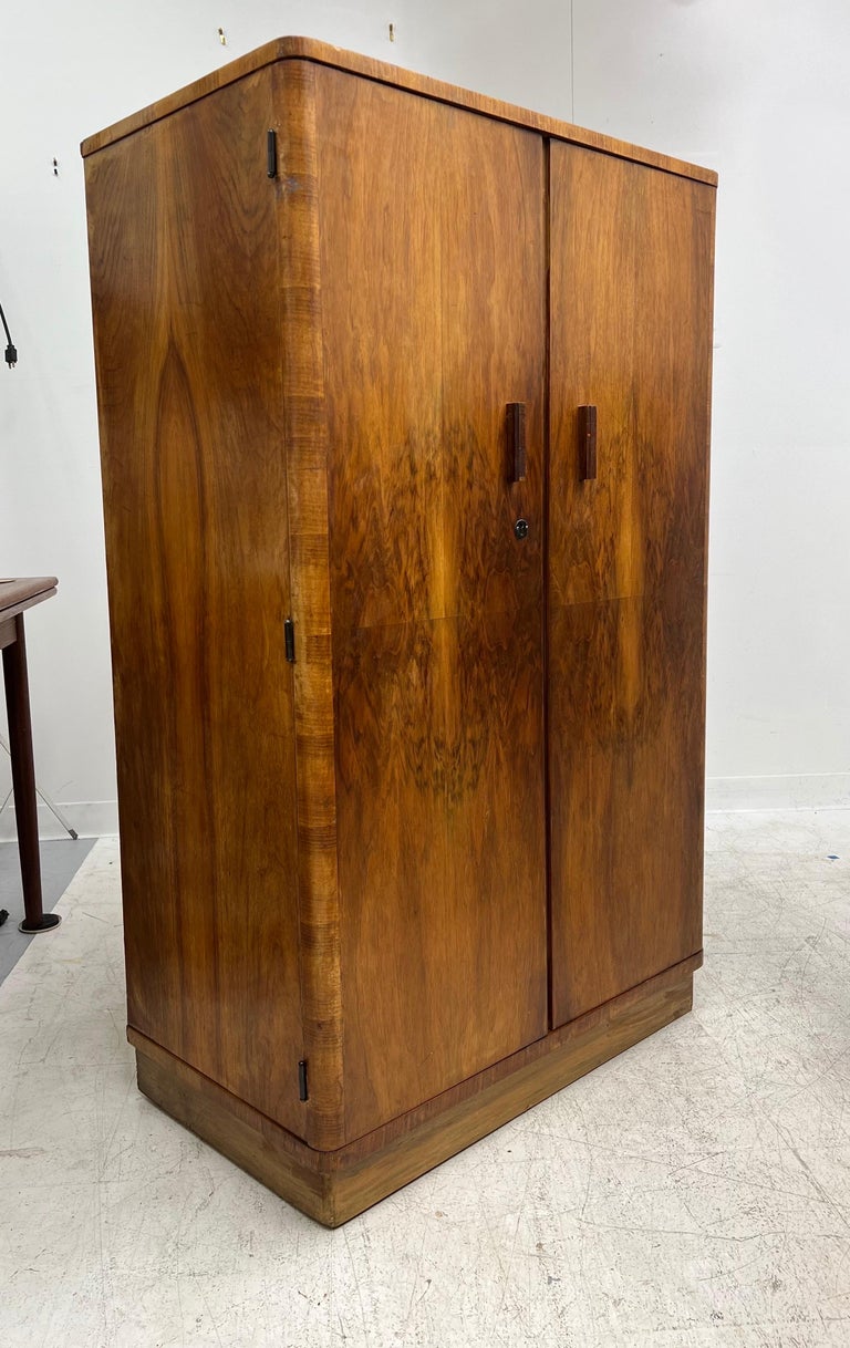 Vintage with Wood Grain For Sale at 1stDibs
