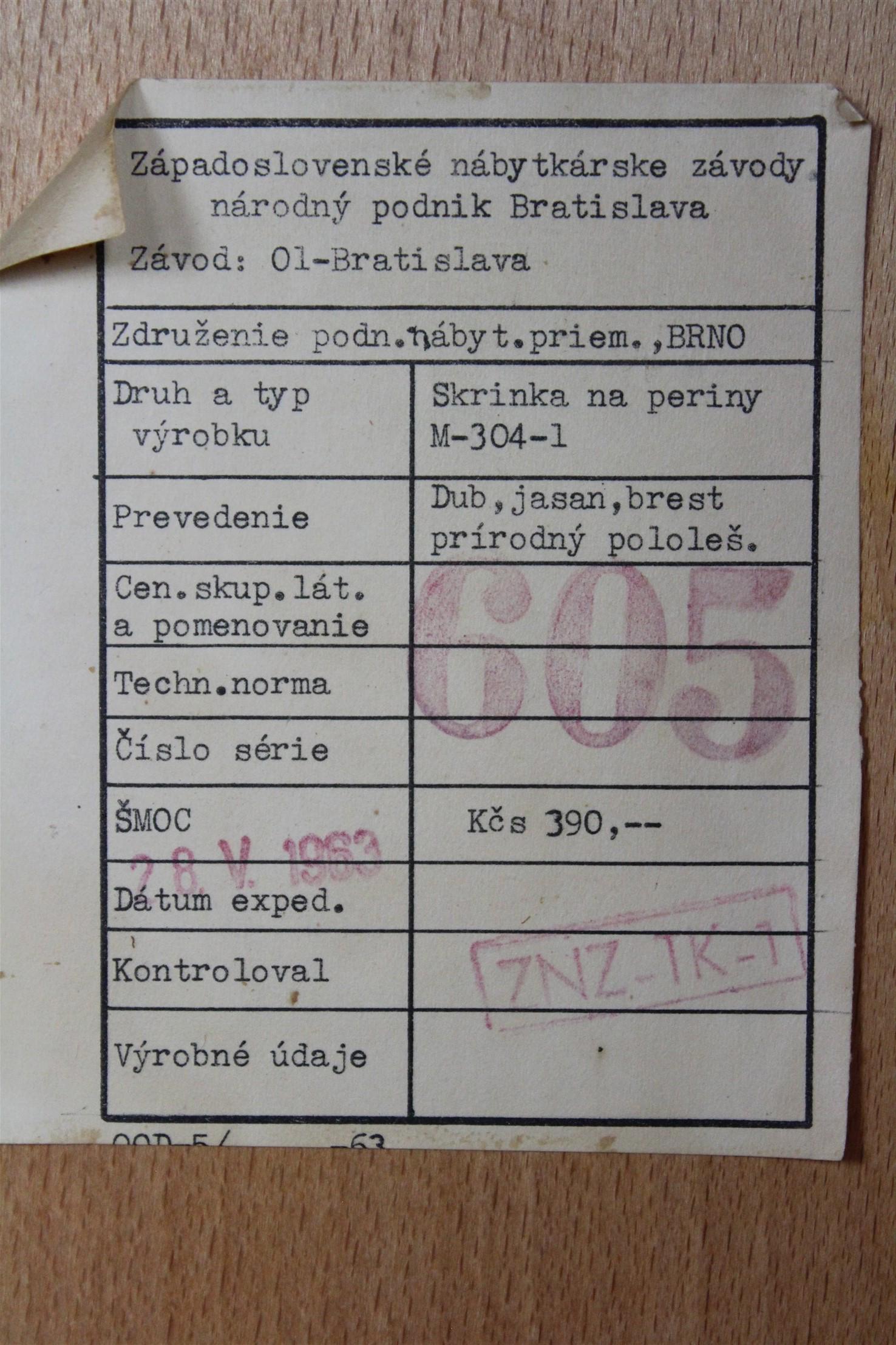 Armoires vintage de Zapadoslovenske Zavody, Tchécoslovaquie, 1963, lot de 2 12