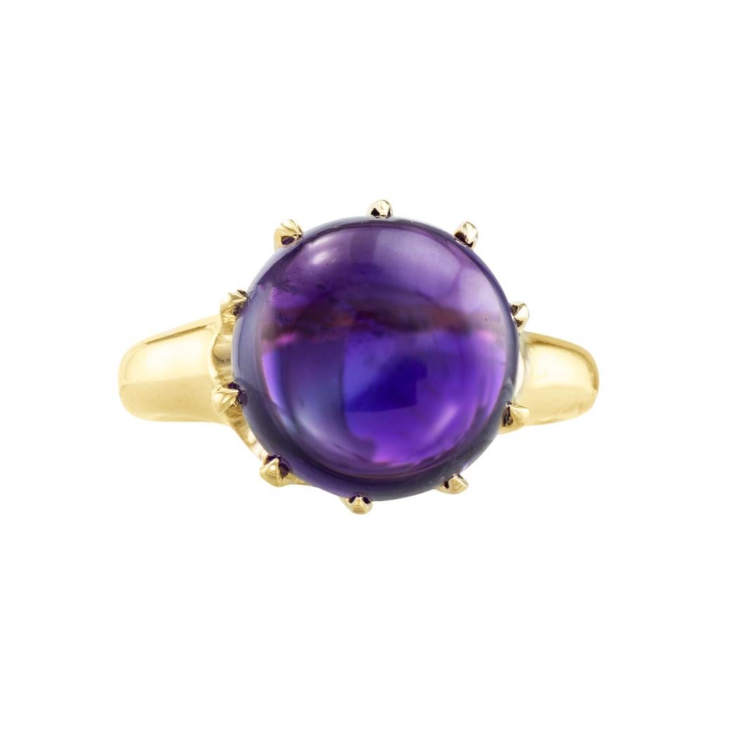 Vintage Cabochon Amethyst Yellow Gold Ring In Good Condition In Los Angeles, CA