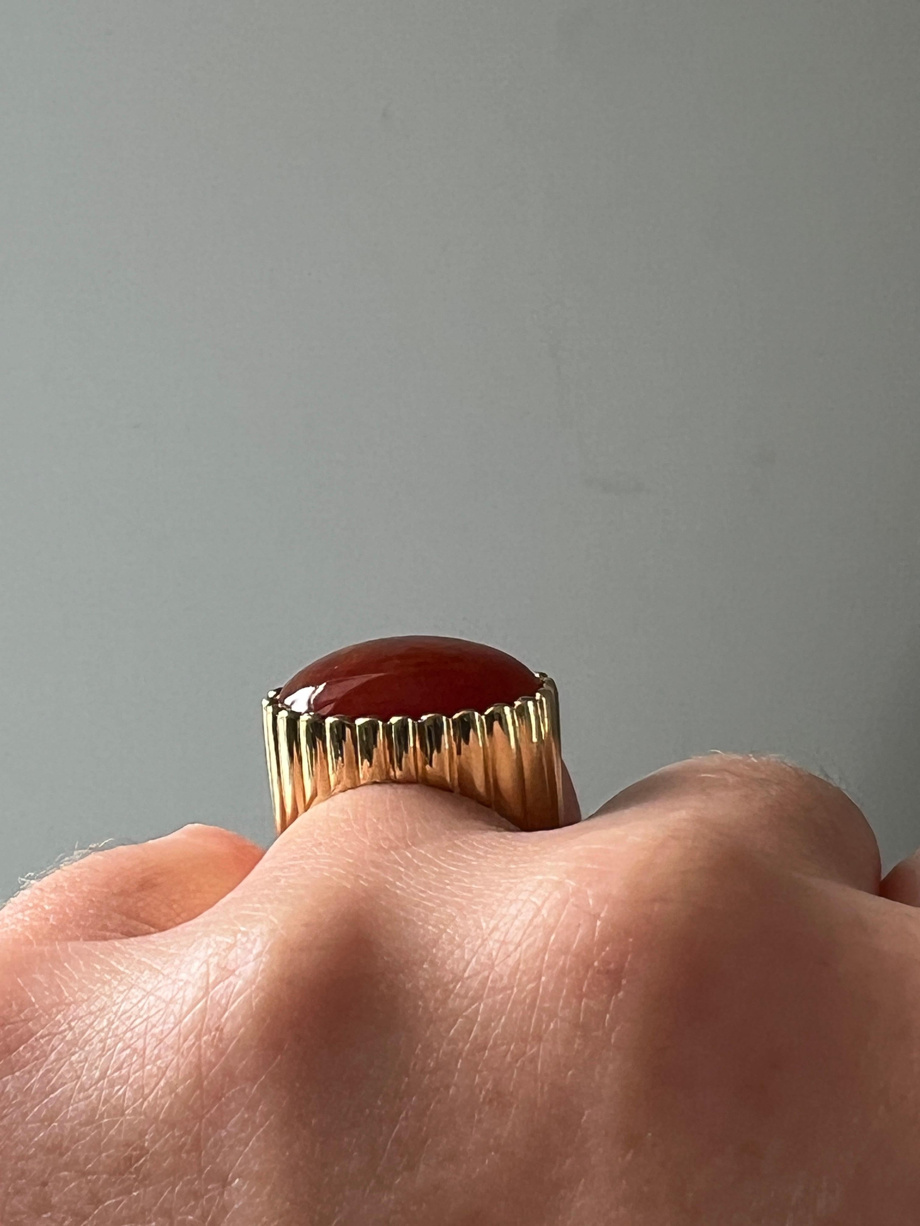 Vintage Cabochon Carnelian 18K Yellow Gold Cocktail Ring For Sale 8
