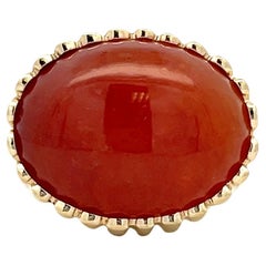 Cocktailring aus 18 Karat Gelbgold mit Cabochon und Karneol im Karneolschliff