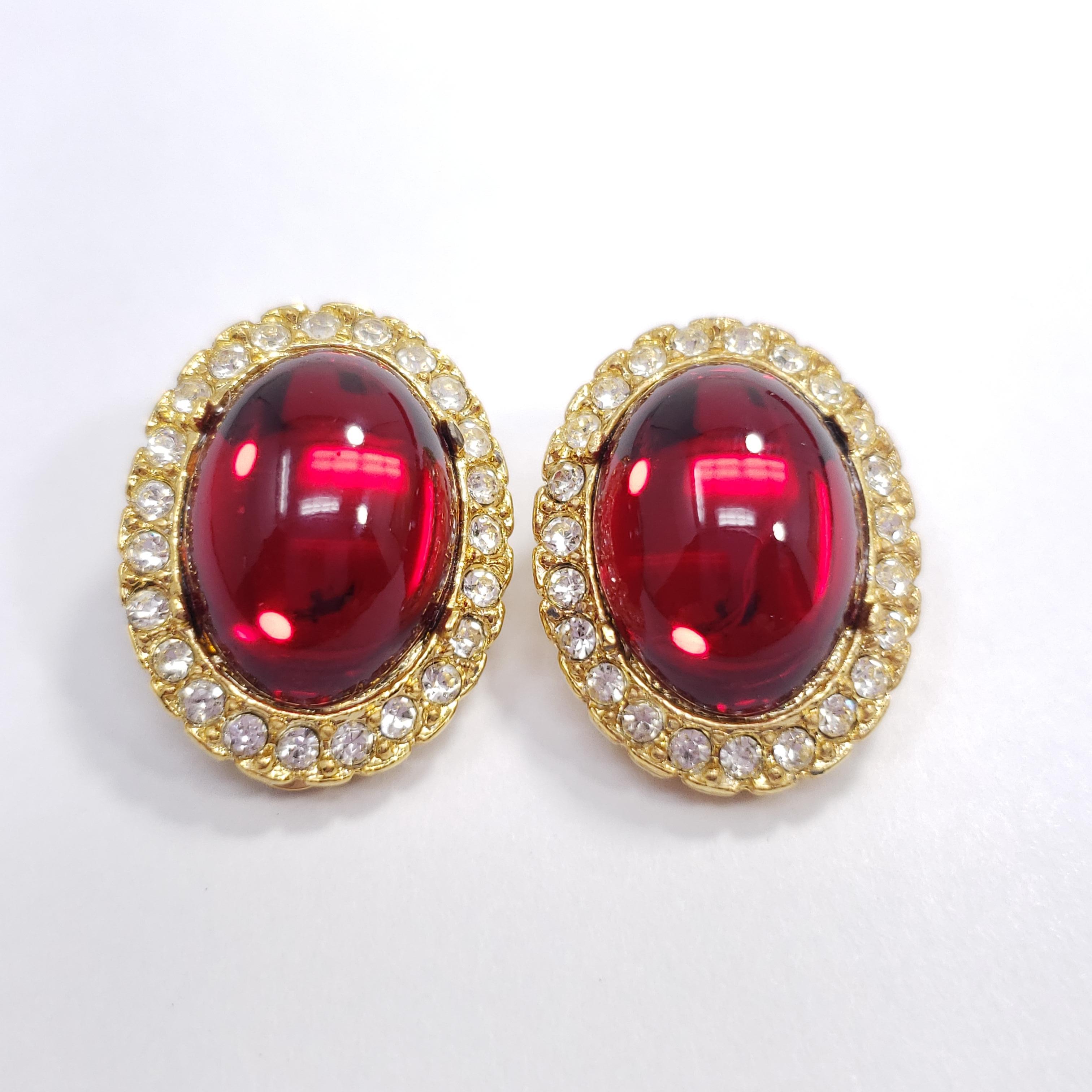Vintage Cabochon Clip On Earrings In Gold, Ruby and Clear Crystals, 20th Century In Excellent Condition In Milford, DE
