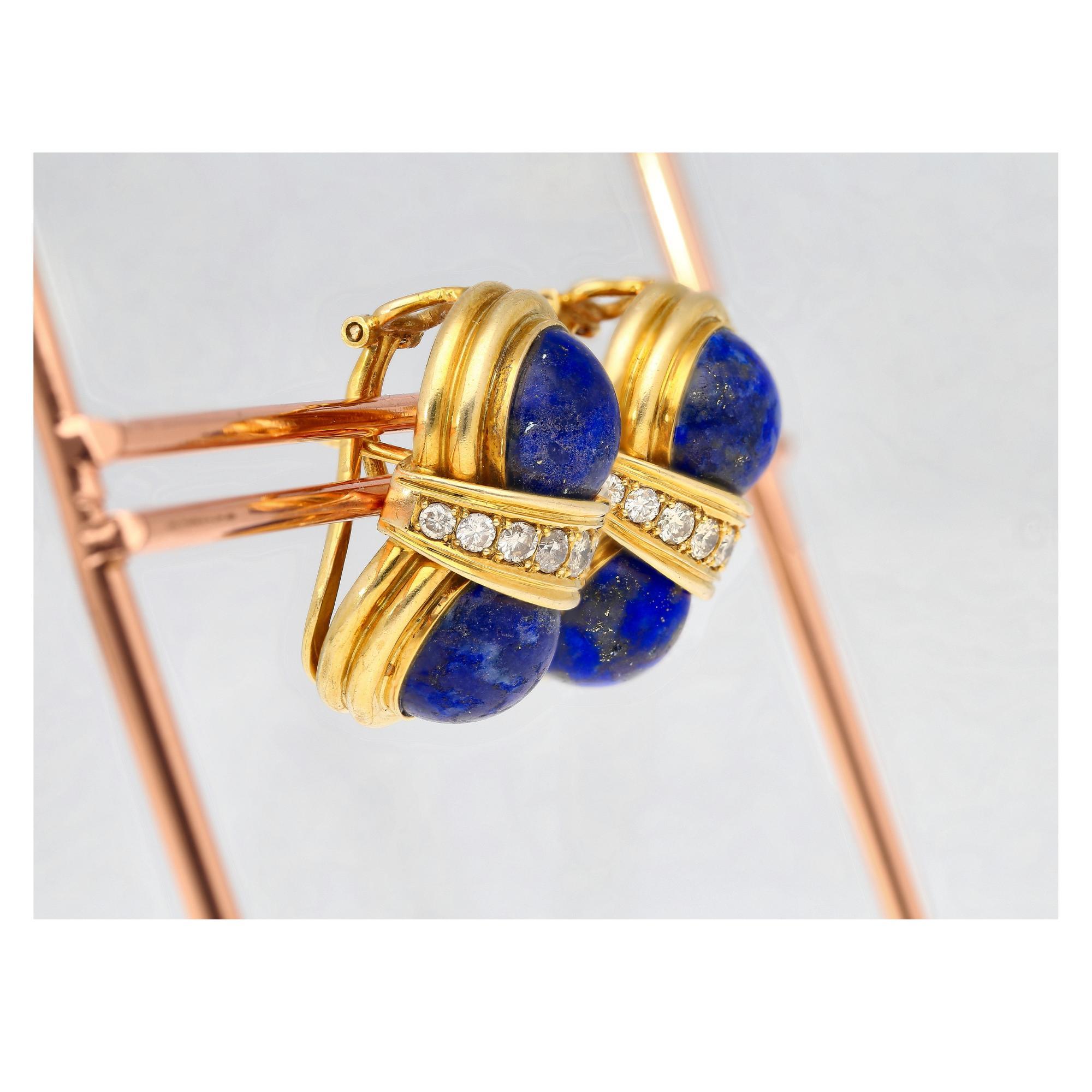 Boucles d'oreilles à clip en or jaune 18K, lapis-lazuli et diamants, taille cabochon en vente 3