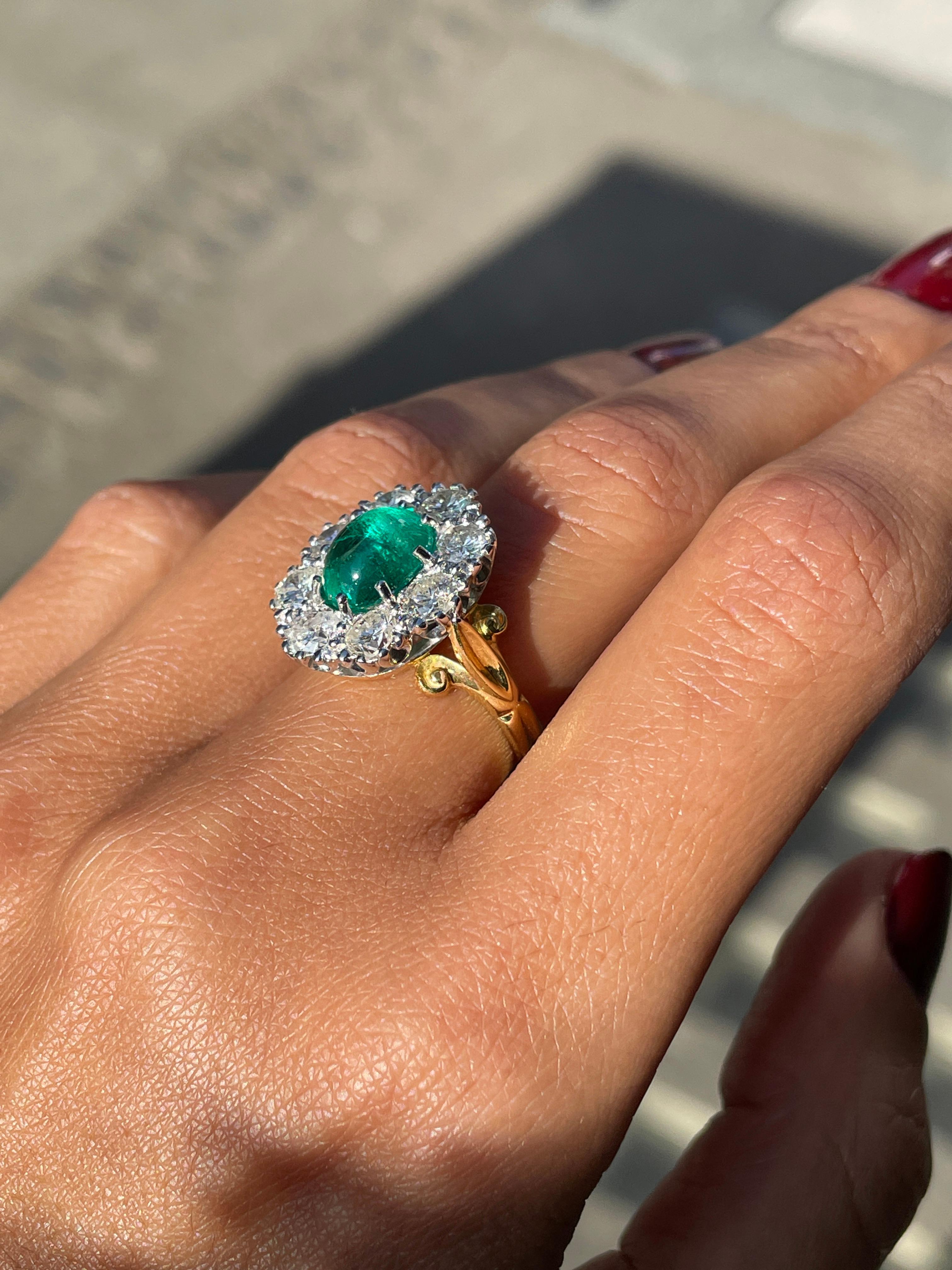 Women's Vintage Cabochon Emerald and Diamond Cluster 18 Carat Gold Engagement Ring, 1974 For Sale