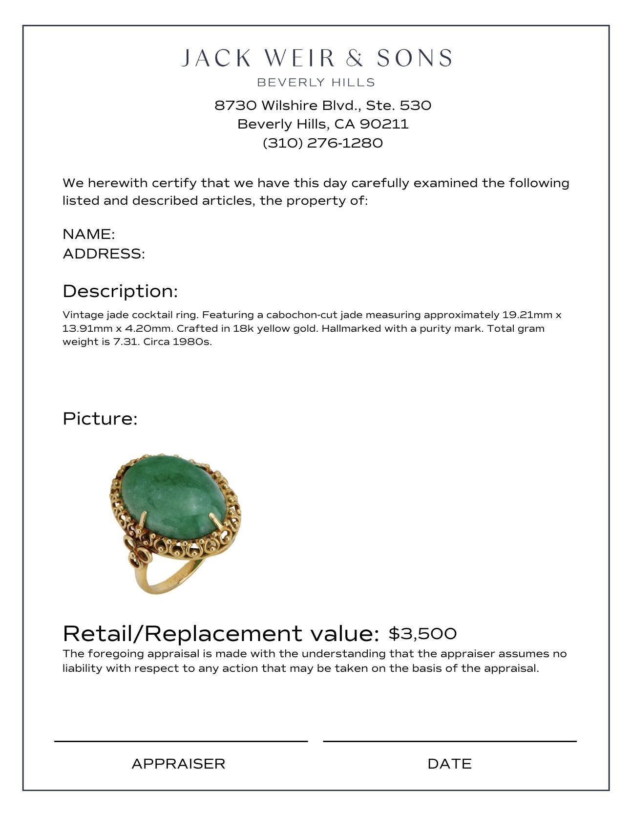 Bague cocktail vintage en or jaune 18 carats avec cabochon de jade Unisexe en vente