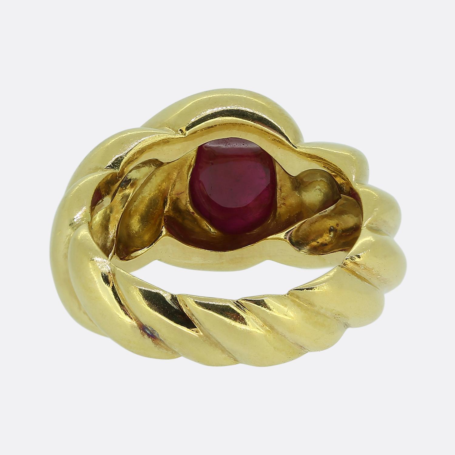 Women's or Men's Vintage Cabochon Ruby Single-Stone Ring For Sale