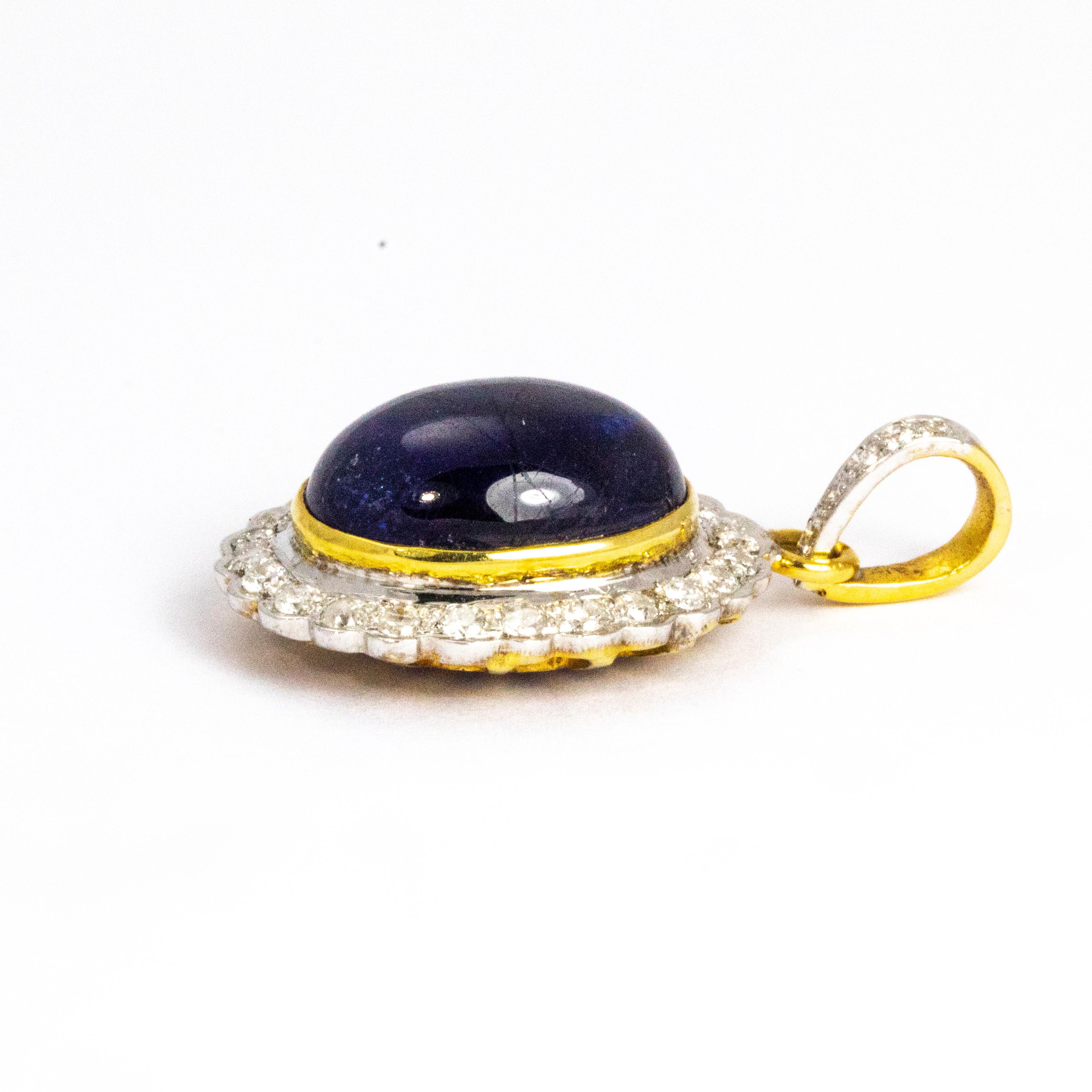 Vintage Cabochon Sapphire and Diamond 18 Carat Gold Pendant For Sale 1