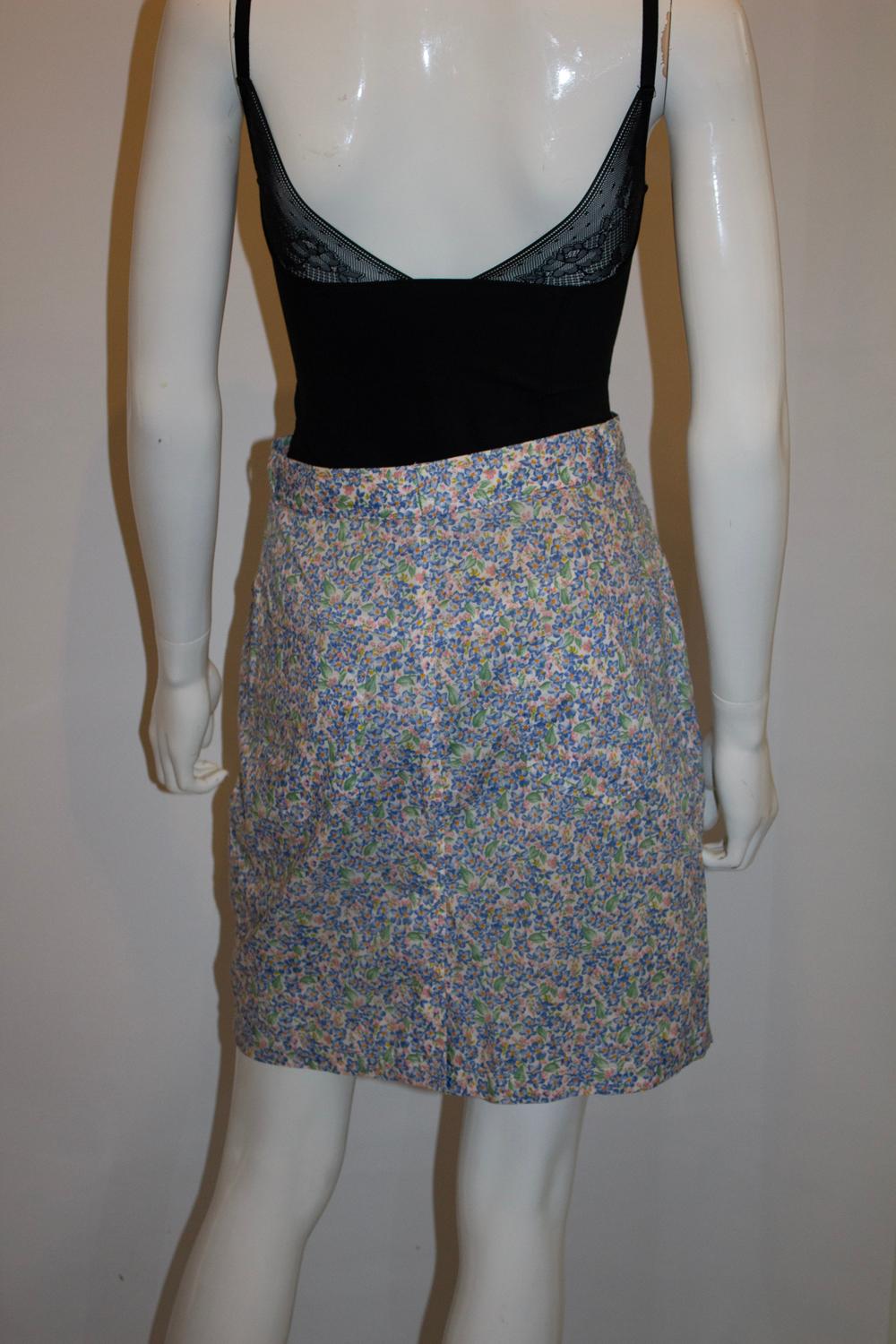 Gris Vintage Cacharel - Jupe en coton à fleurs en vente
