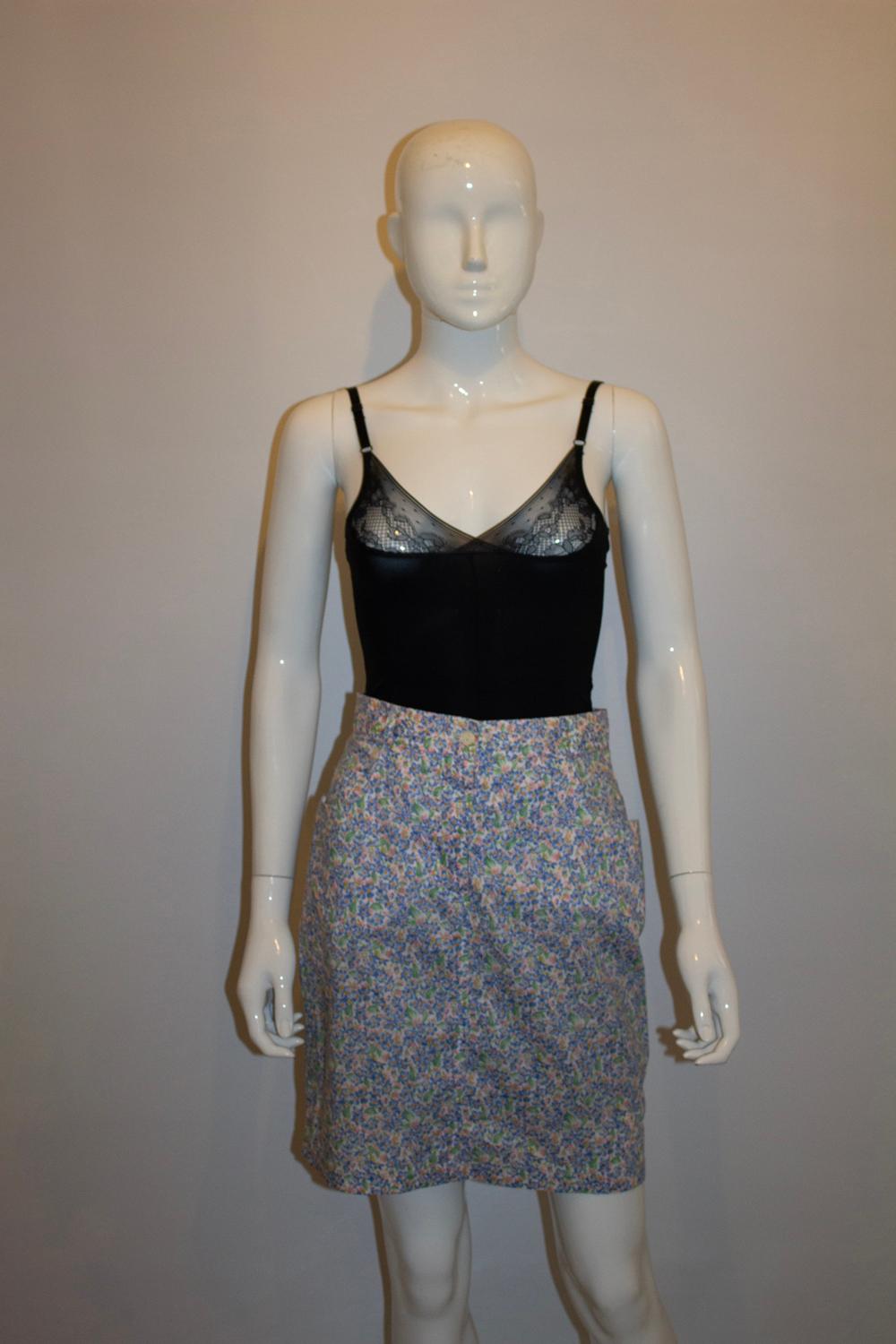 Vintage Cacharel - Jupe en coton à fleurs en vente 1