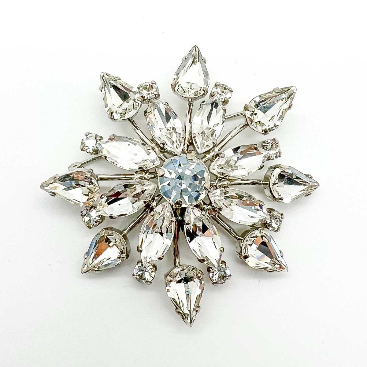 Vintage Cacharel Italy Crystal Starburst Brooch 1980s In Good Condition In Wilmslow, GB