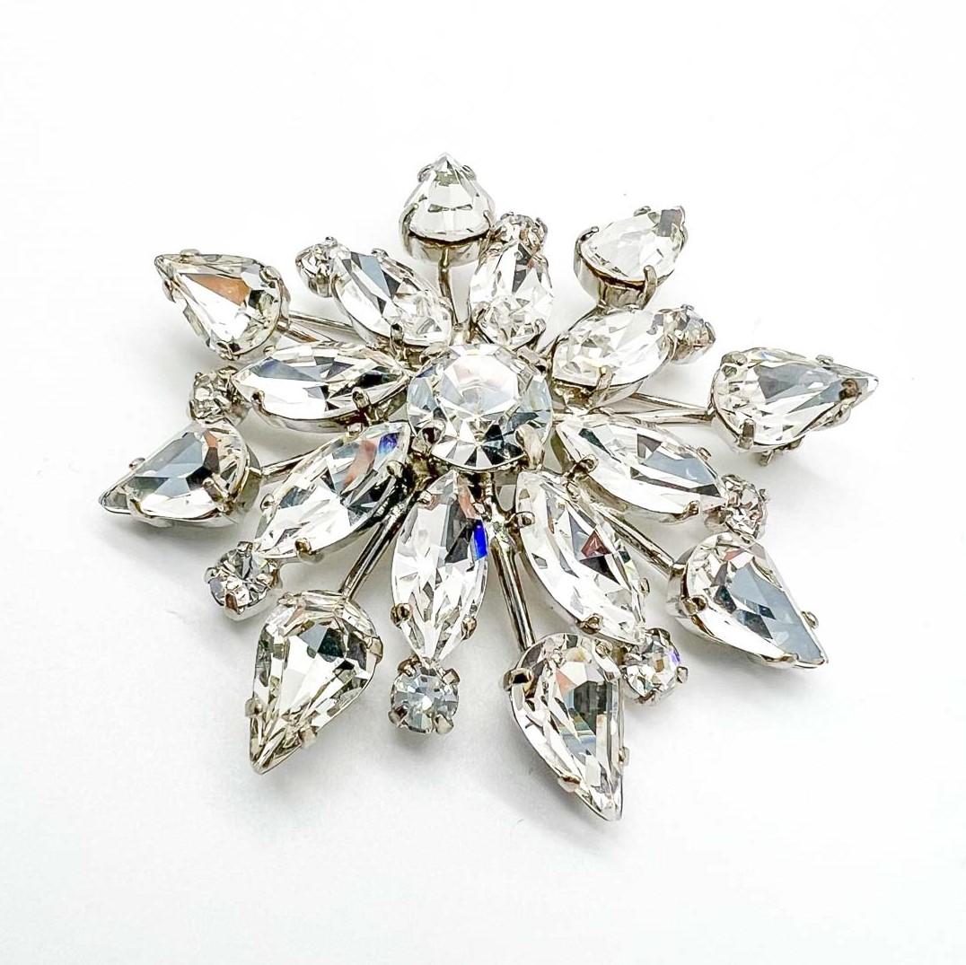 Vintage Cacharel Italy Crystal Starburst Brooch 1980s 2