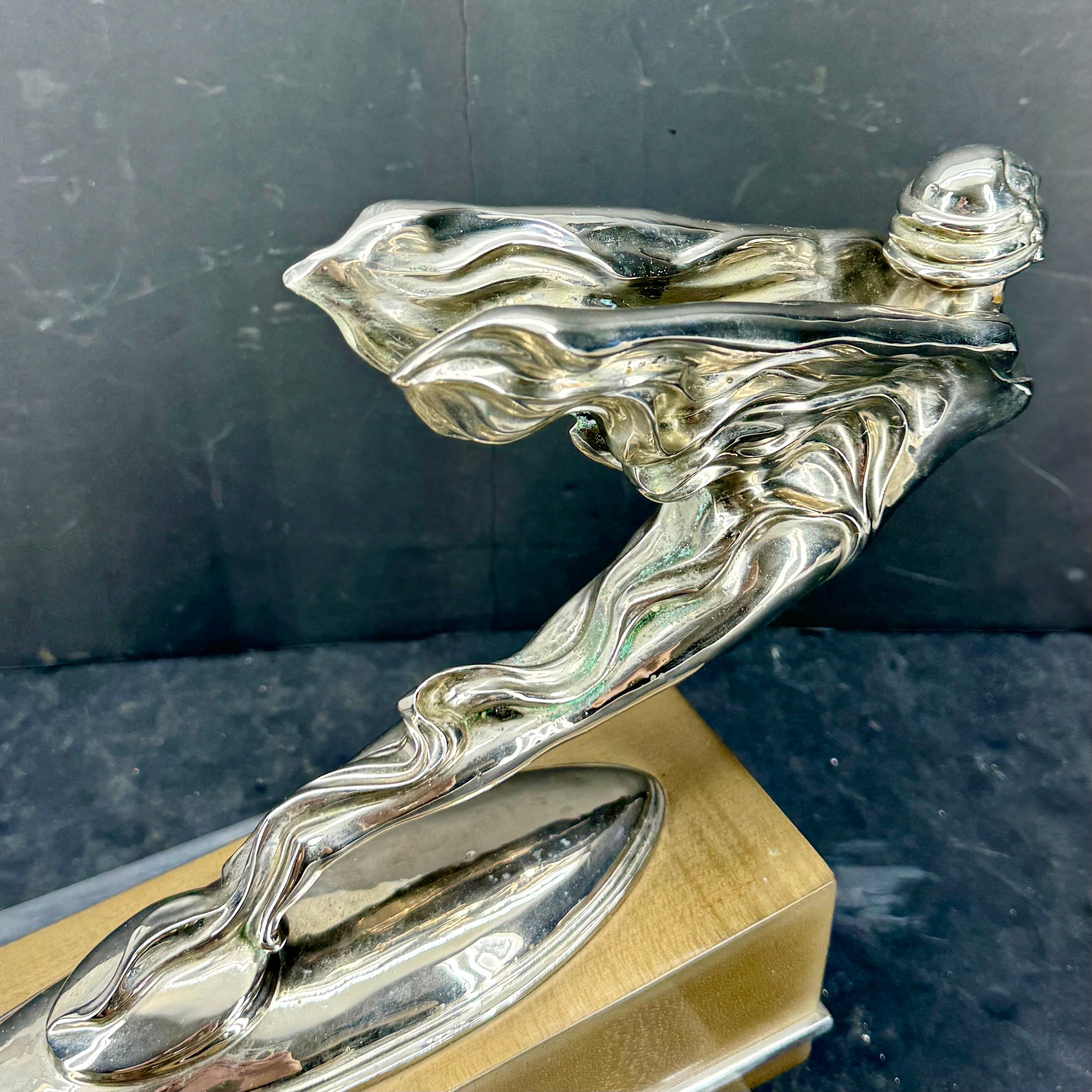 Ornamento Cadillac Hood d'epoca con statua di dea su base in vendita 6