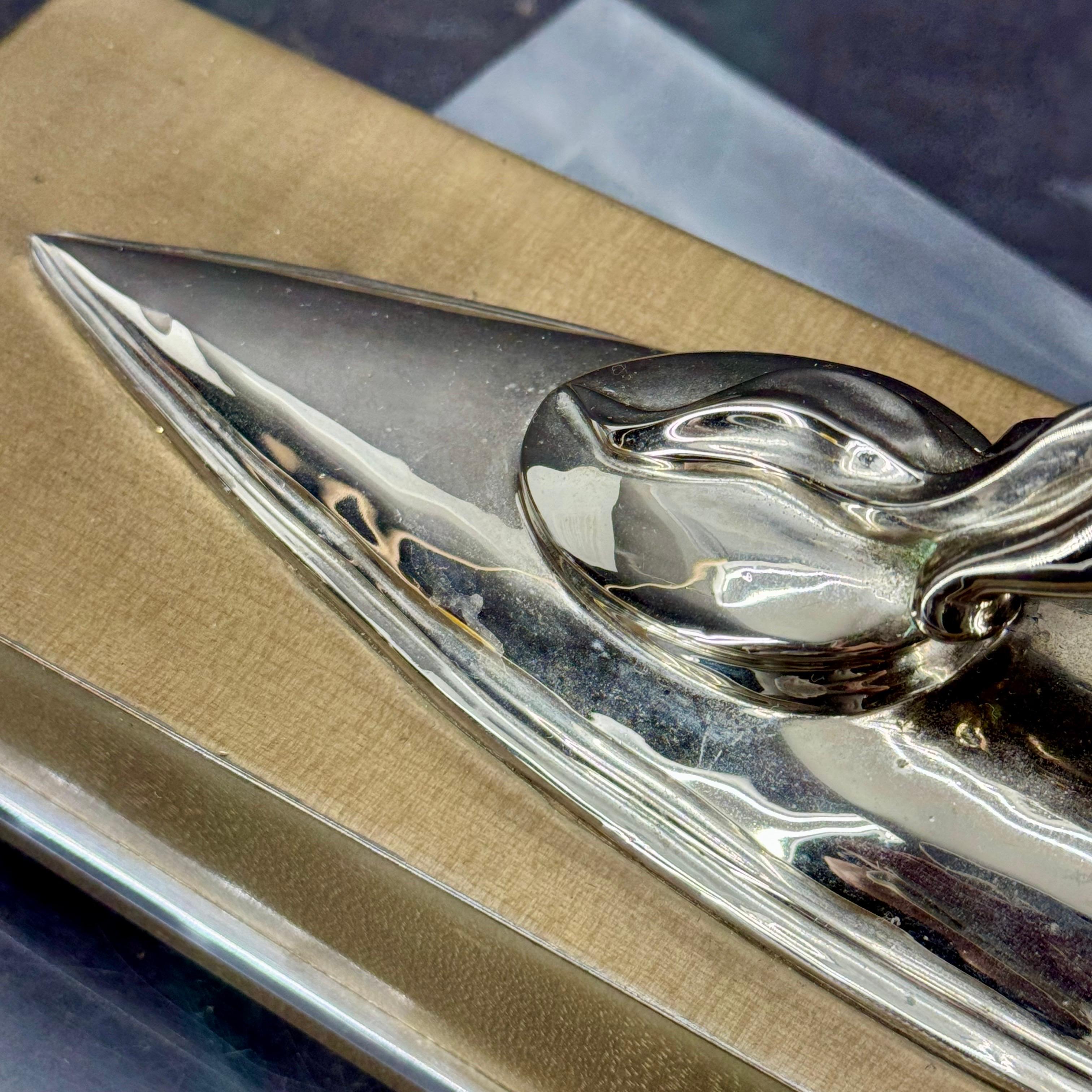 Ornamento Cadillac Hood d'epoca con statua di dea su base in vendita 9
