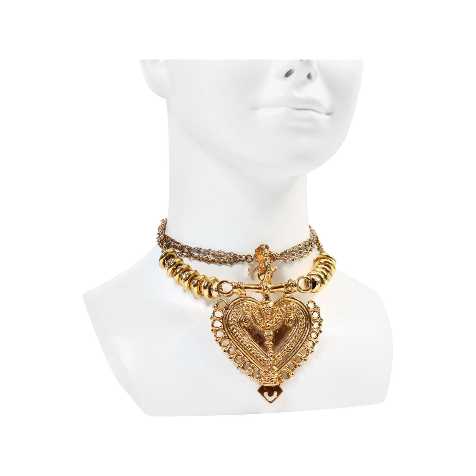 Vintage Cadoro Gold Tone Heart Necklace Circa 1980s In Good Condition In New York, NY